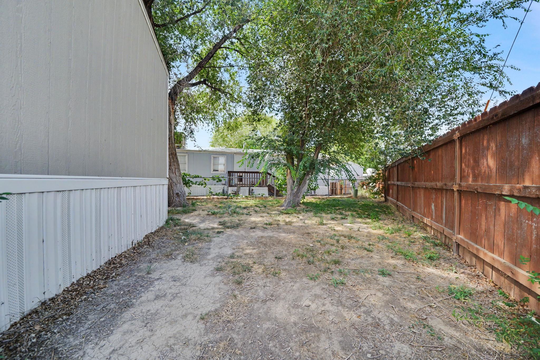 585 25 1/2 Road Property Photo 24