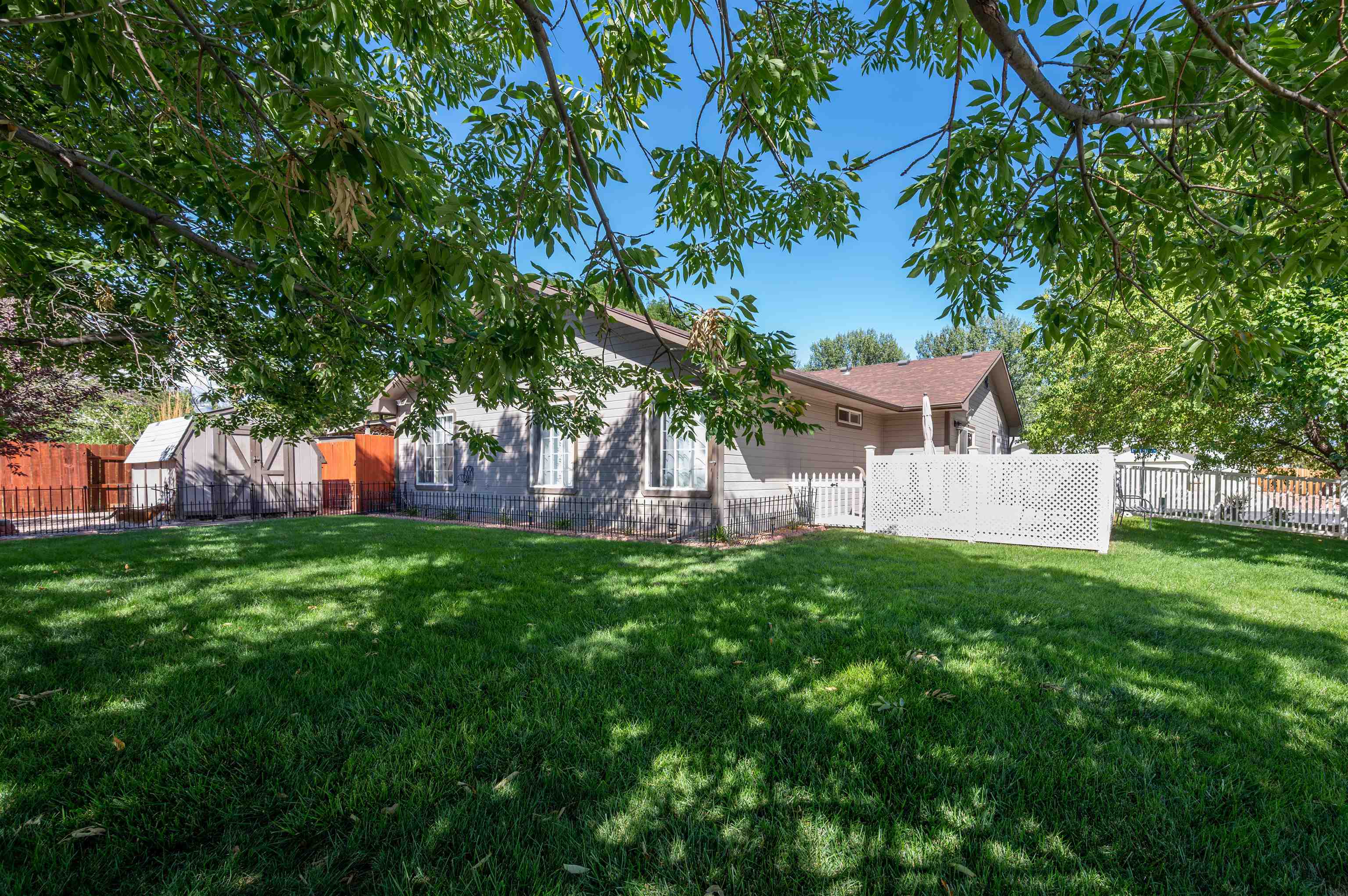 663 Chama Lane Property Photo 2