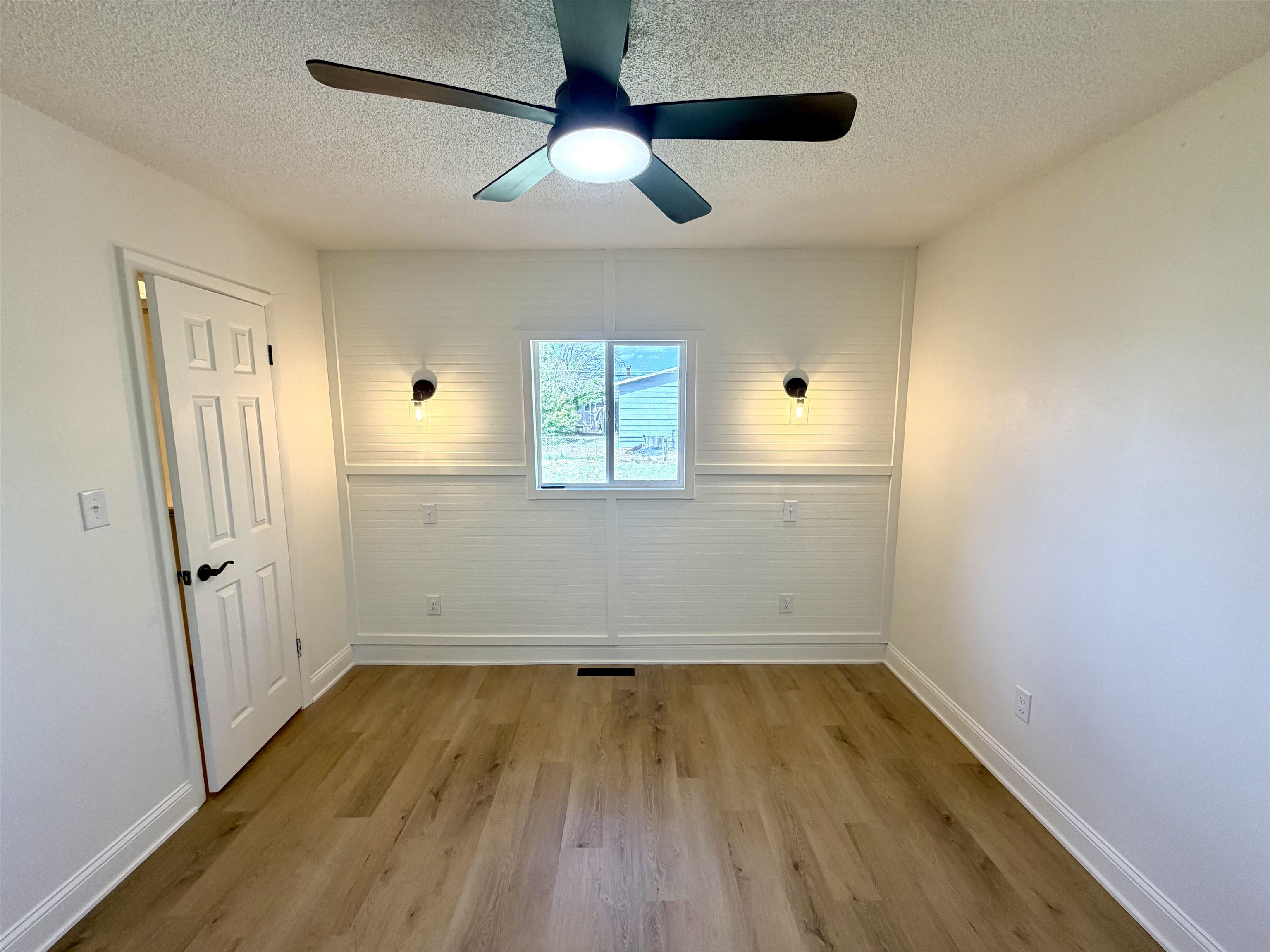 605 Susan Street Property Photo 23
