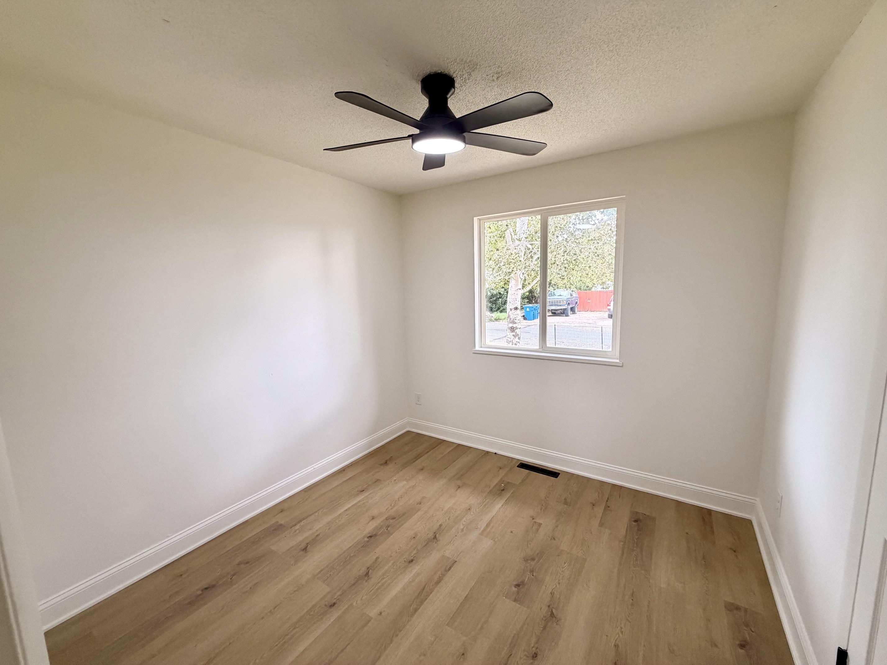 605 Susan Street Property Photo 26