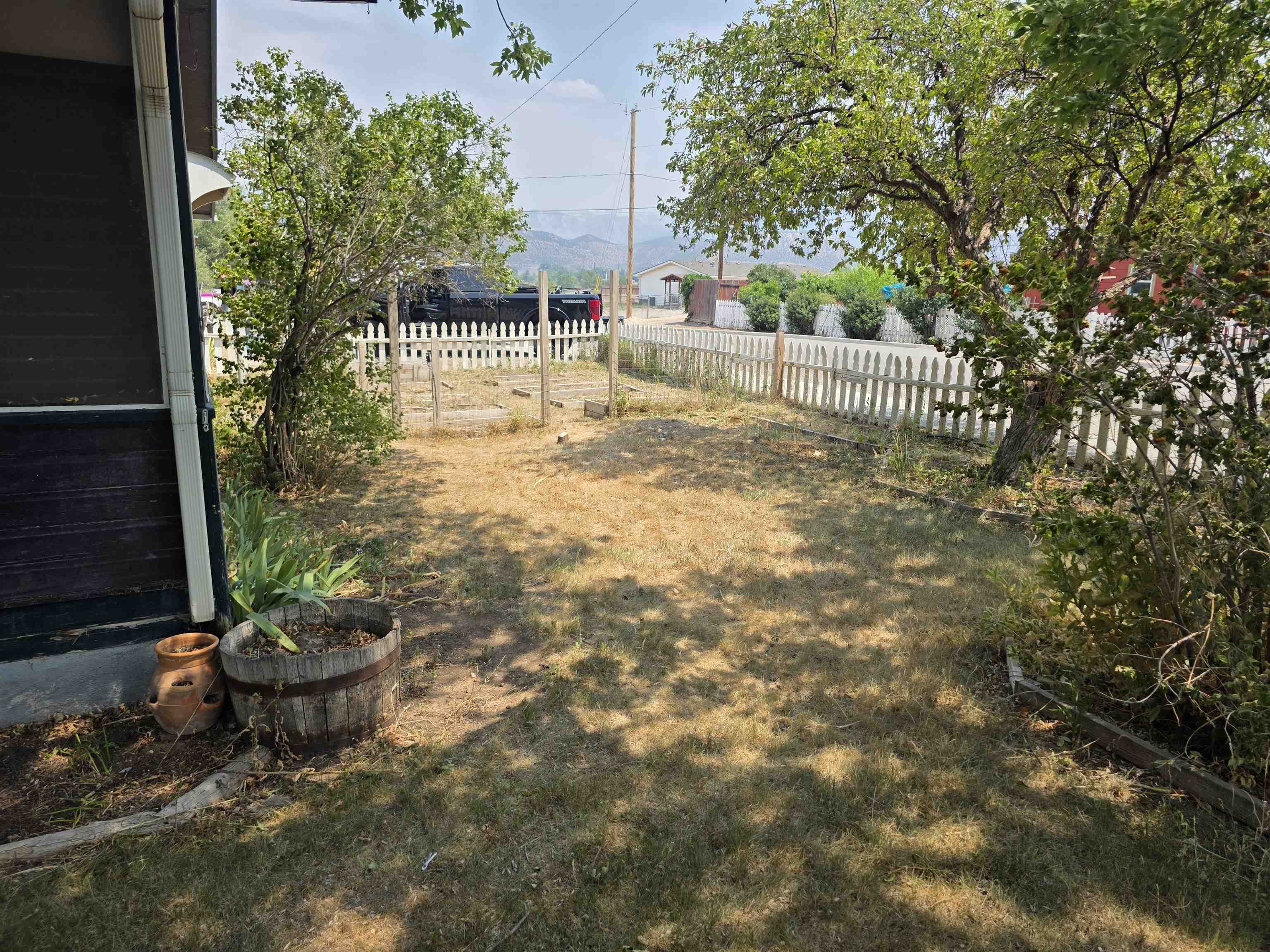 216 Denver Avenue Property Photo 3