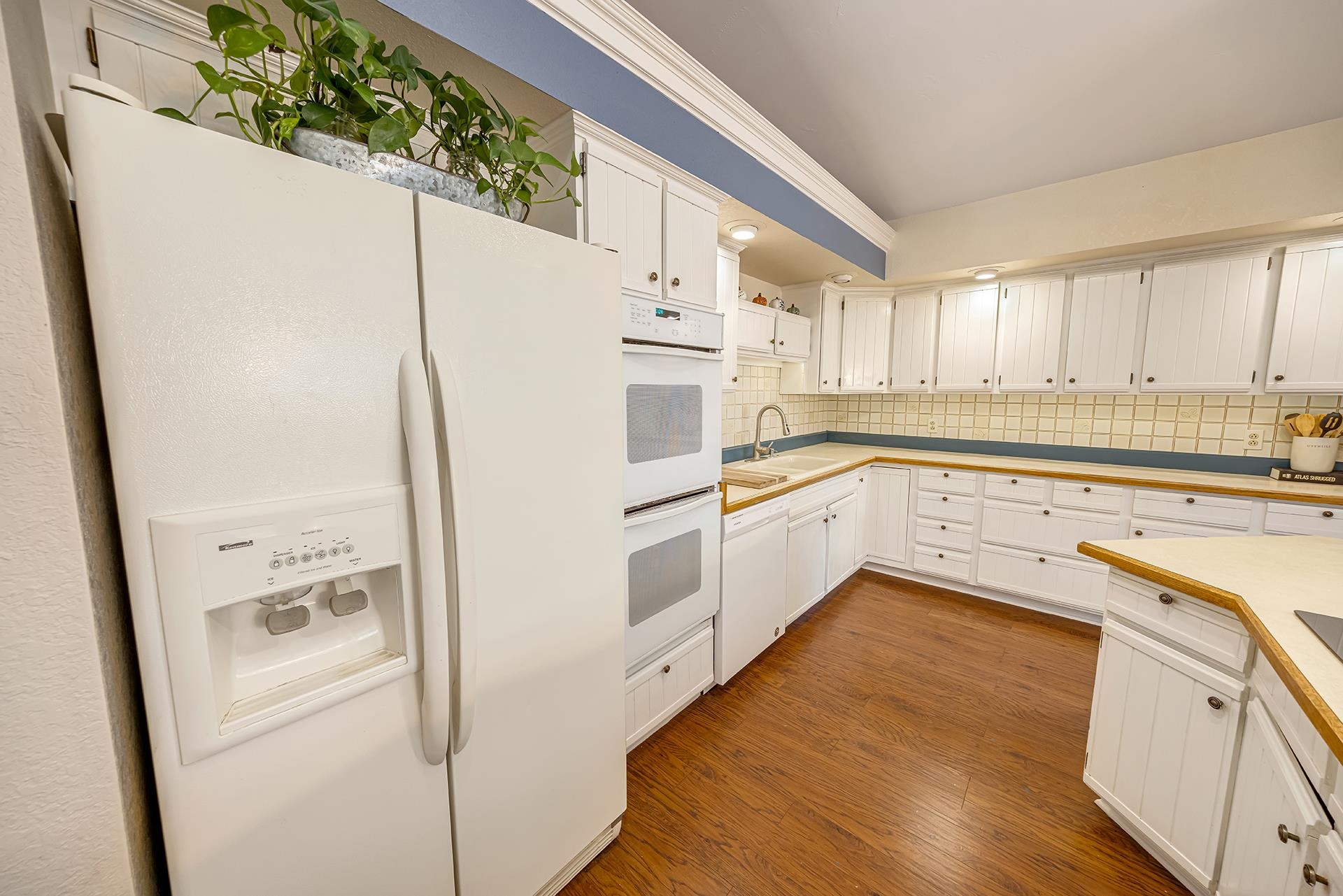 3815 Applewood Street Property Photo 8
