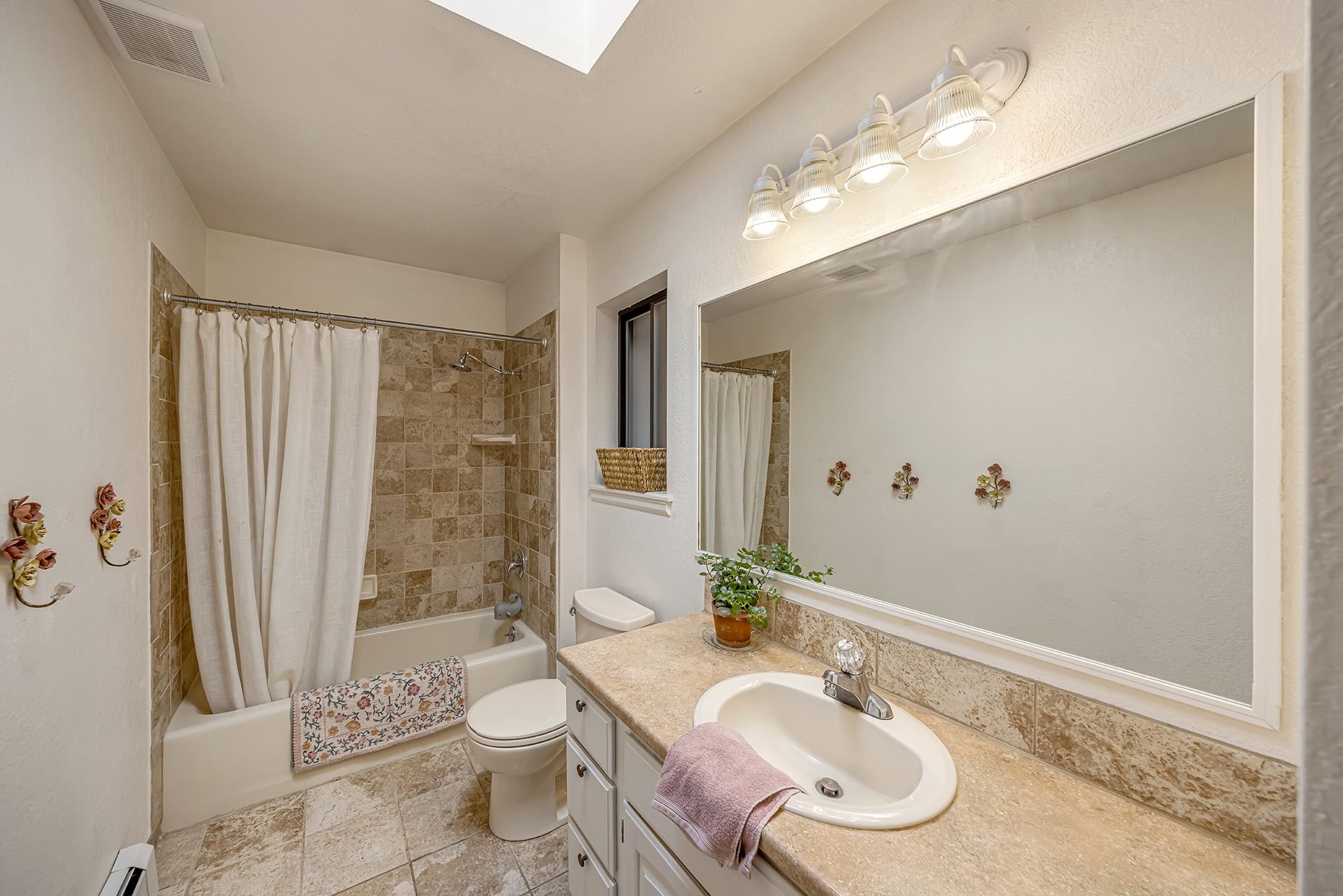 3815 Applewood Street Property Photo 18