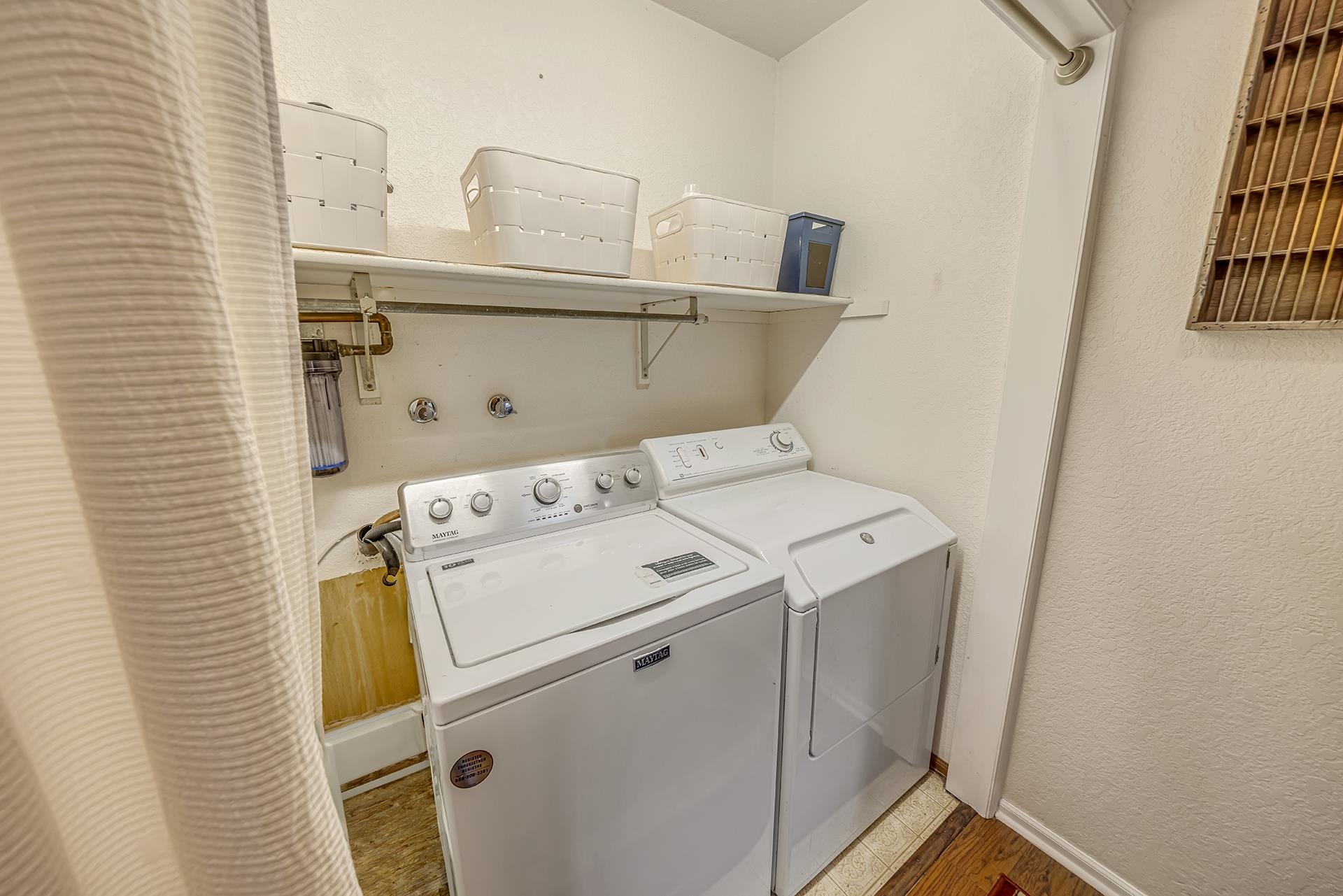 3815 Applewood Street Property Photo 21