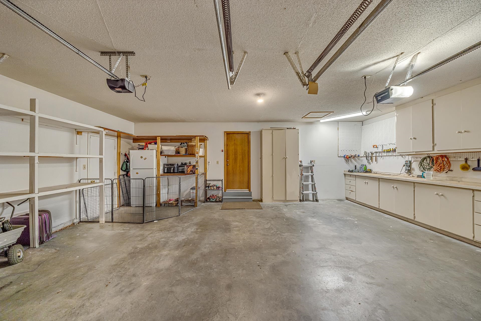 3815 Applewood Street Property Photo 23