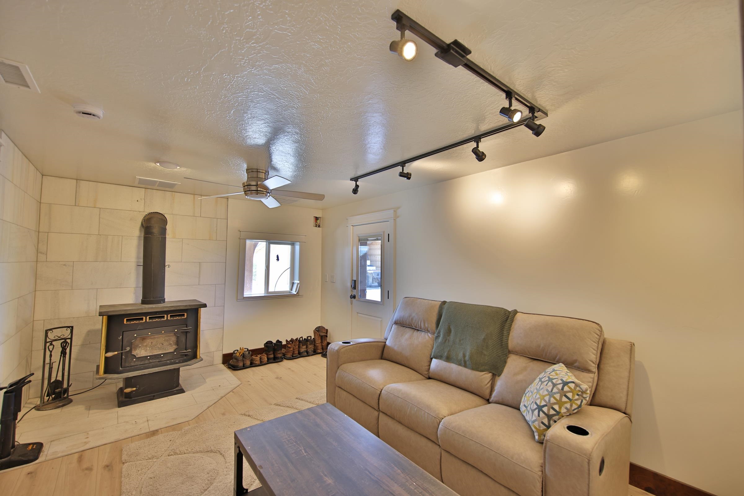 16143 Kimball Creek Road Property Photo 21