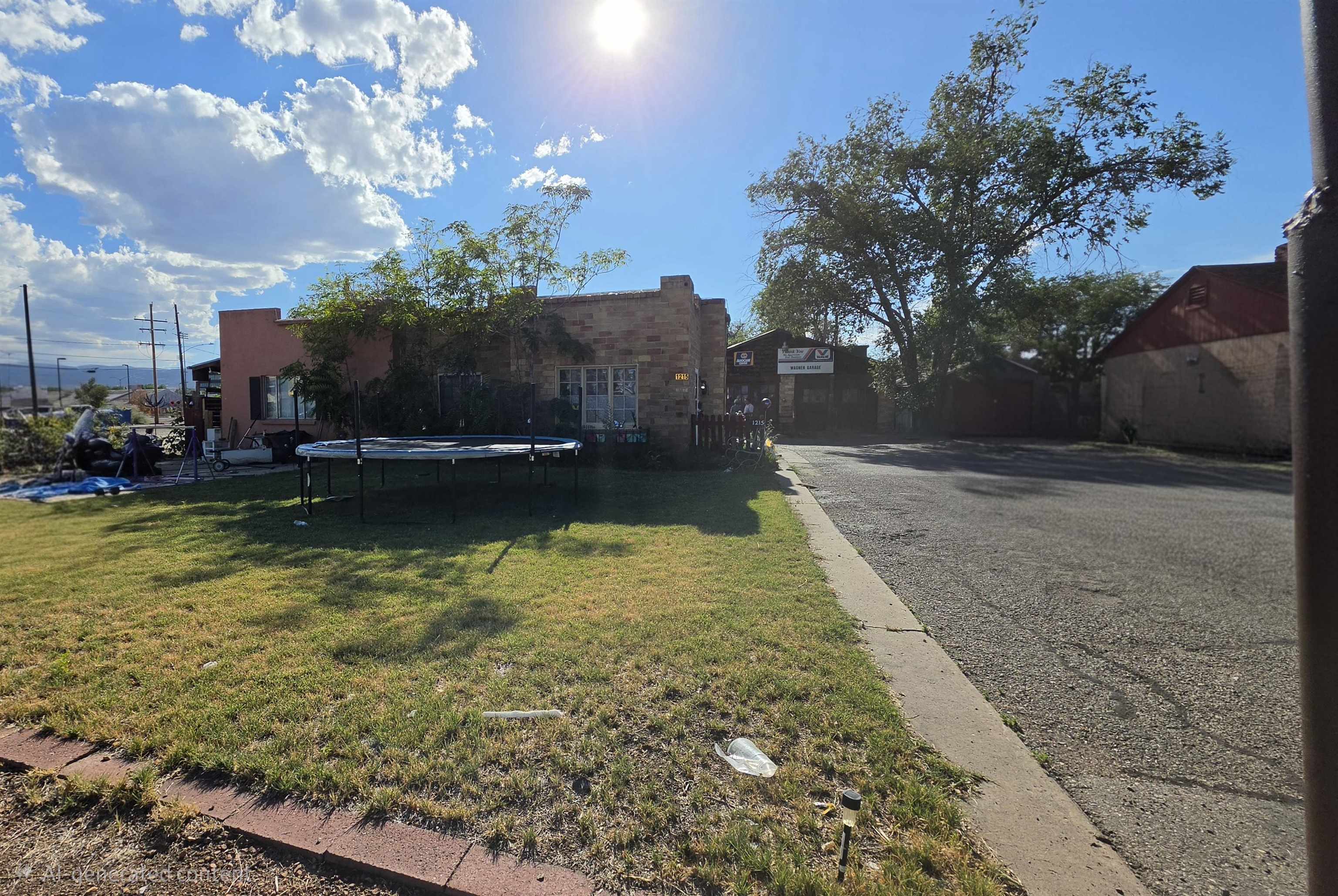 1215 N 15th Street Property Photo 9