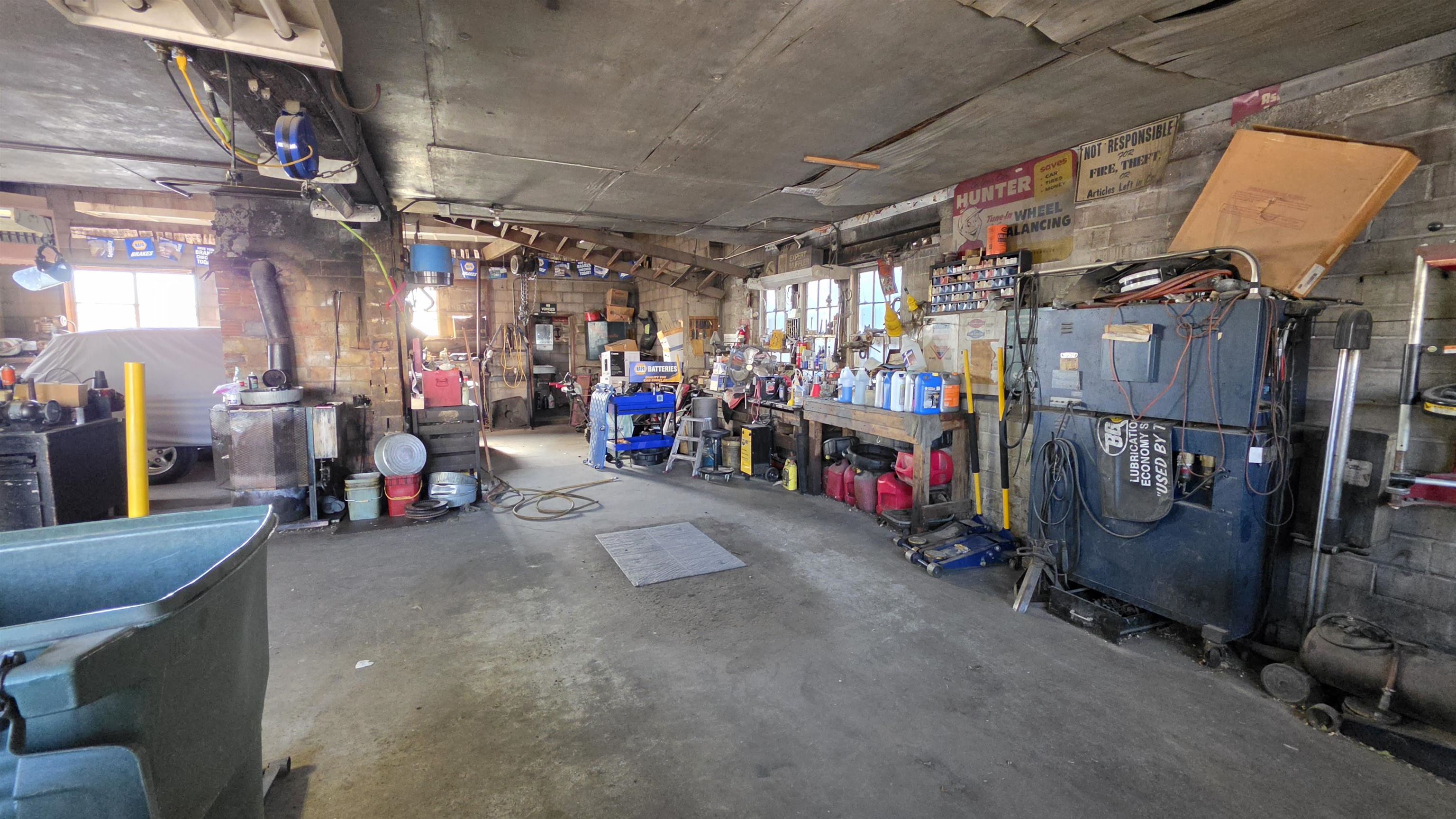 1215 N 15th Street Property Photo 17