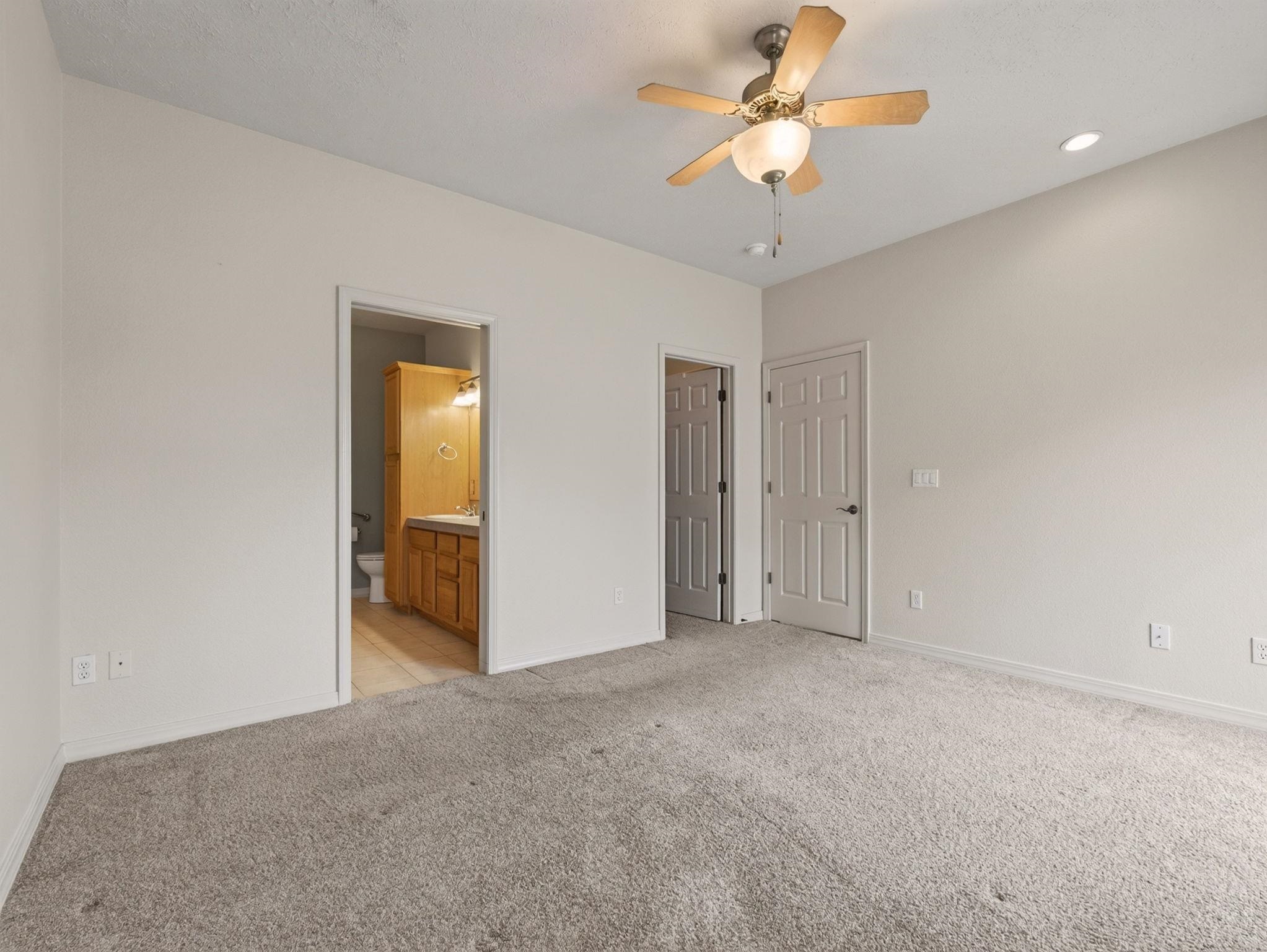 2839 Brittany Drive Property Photo 17