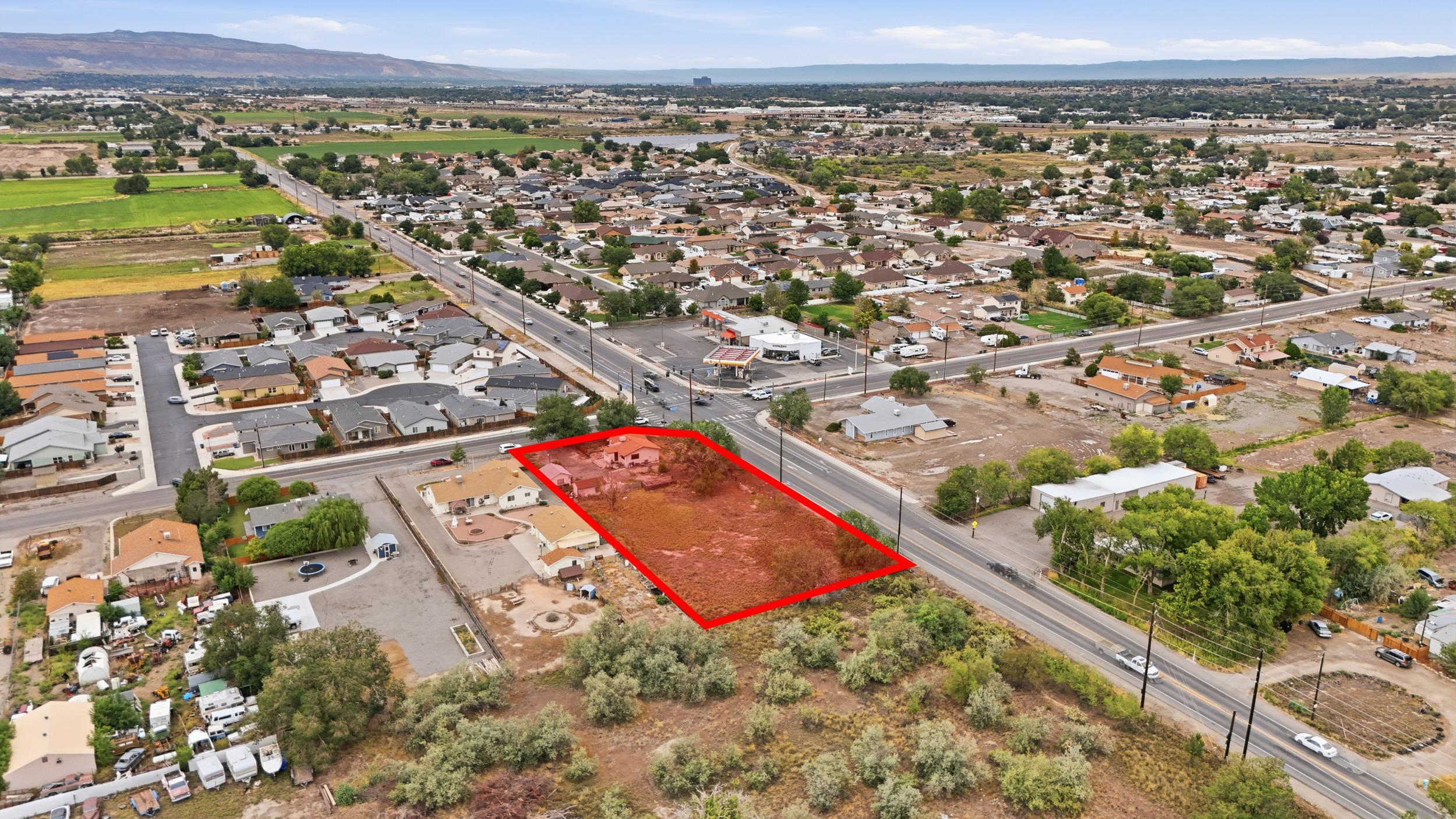 398 30 Road Property Photo 6