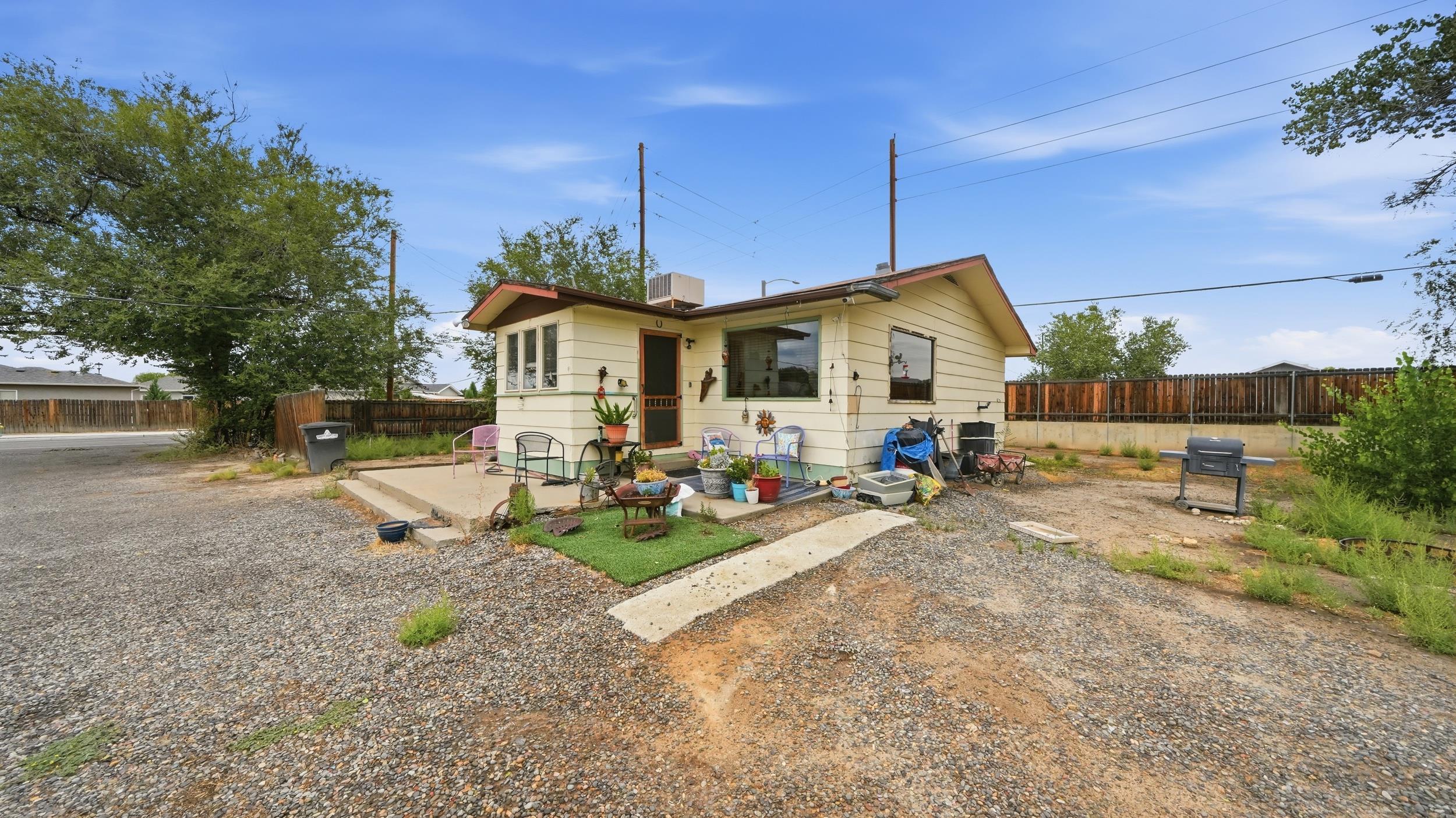 398 30 Road Property Photo 10