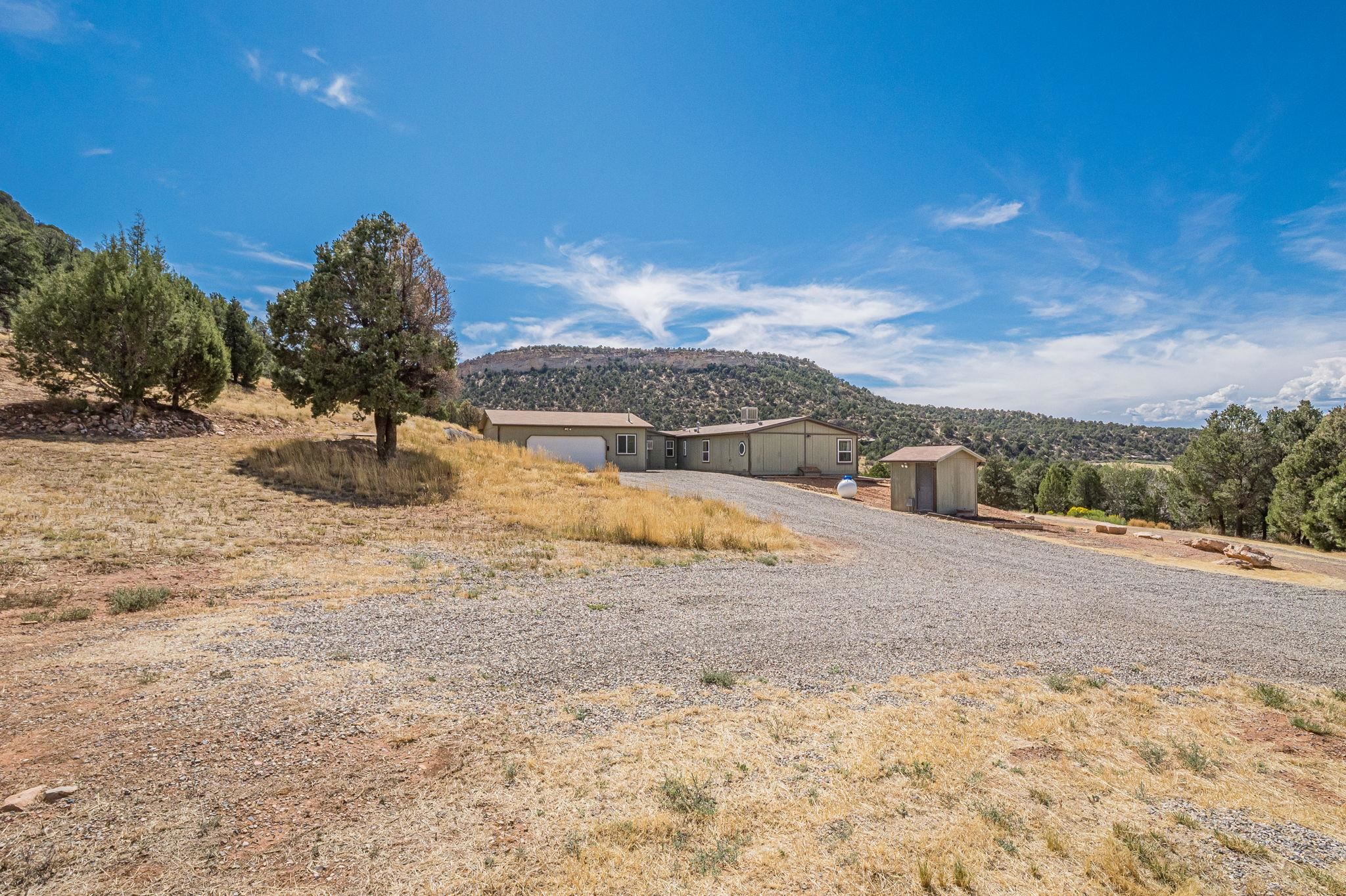 2821 Ds Road Property Photo 2