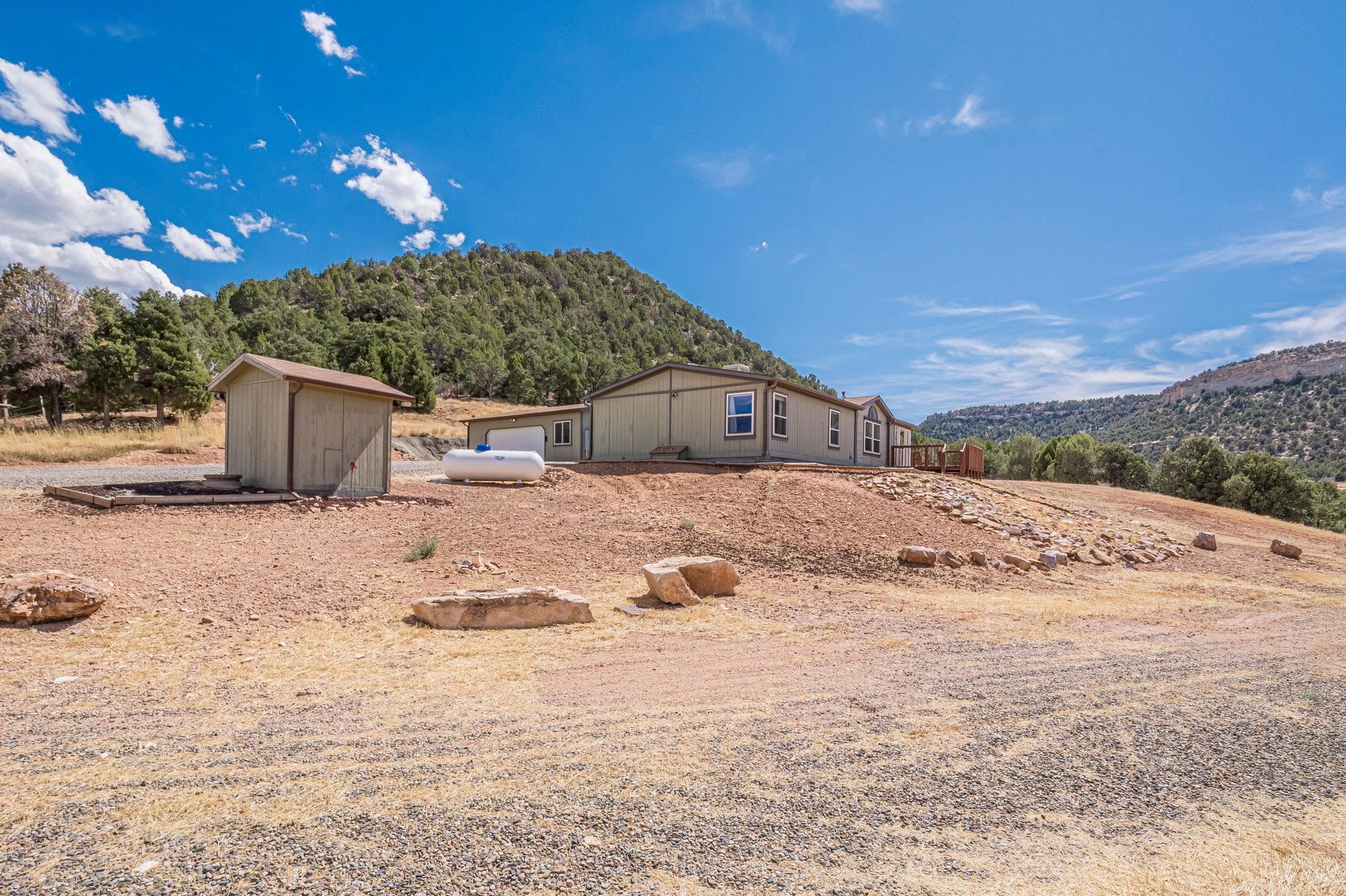 2821 Ds Road Property Photo 6