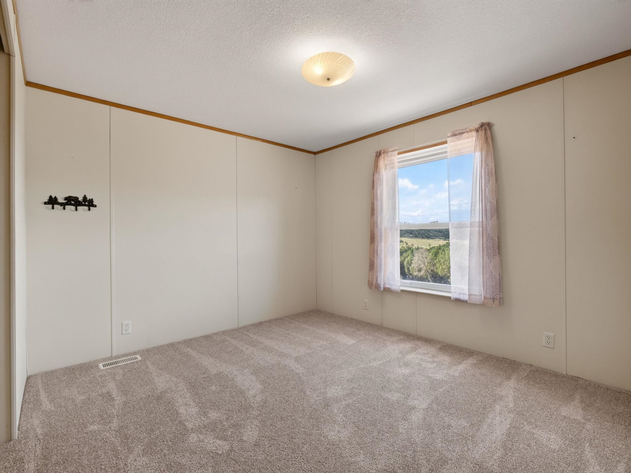 2821 Ds Road Property Photo 32