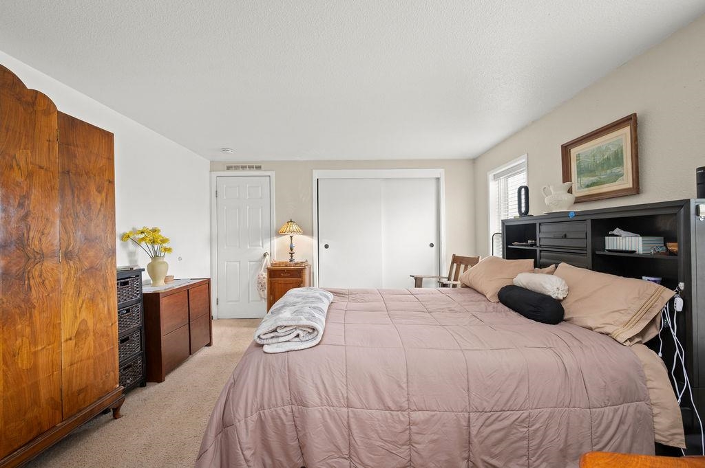 598 39 Road Property Photo 13
