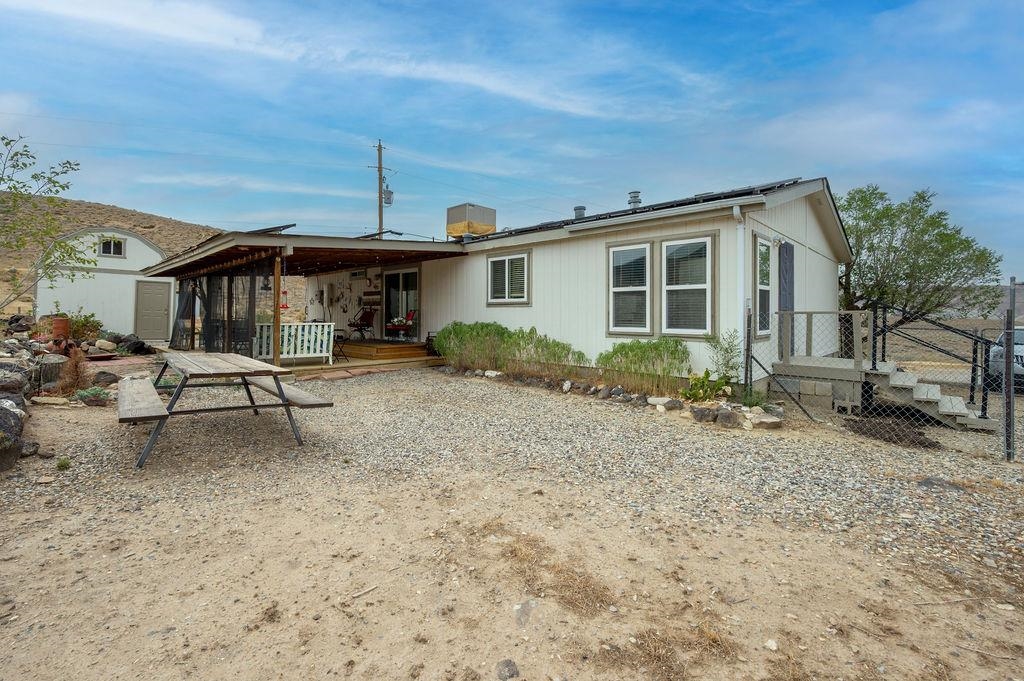 598 39 Road Property Photo 25