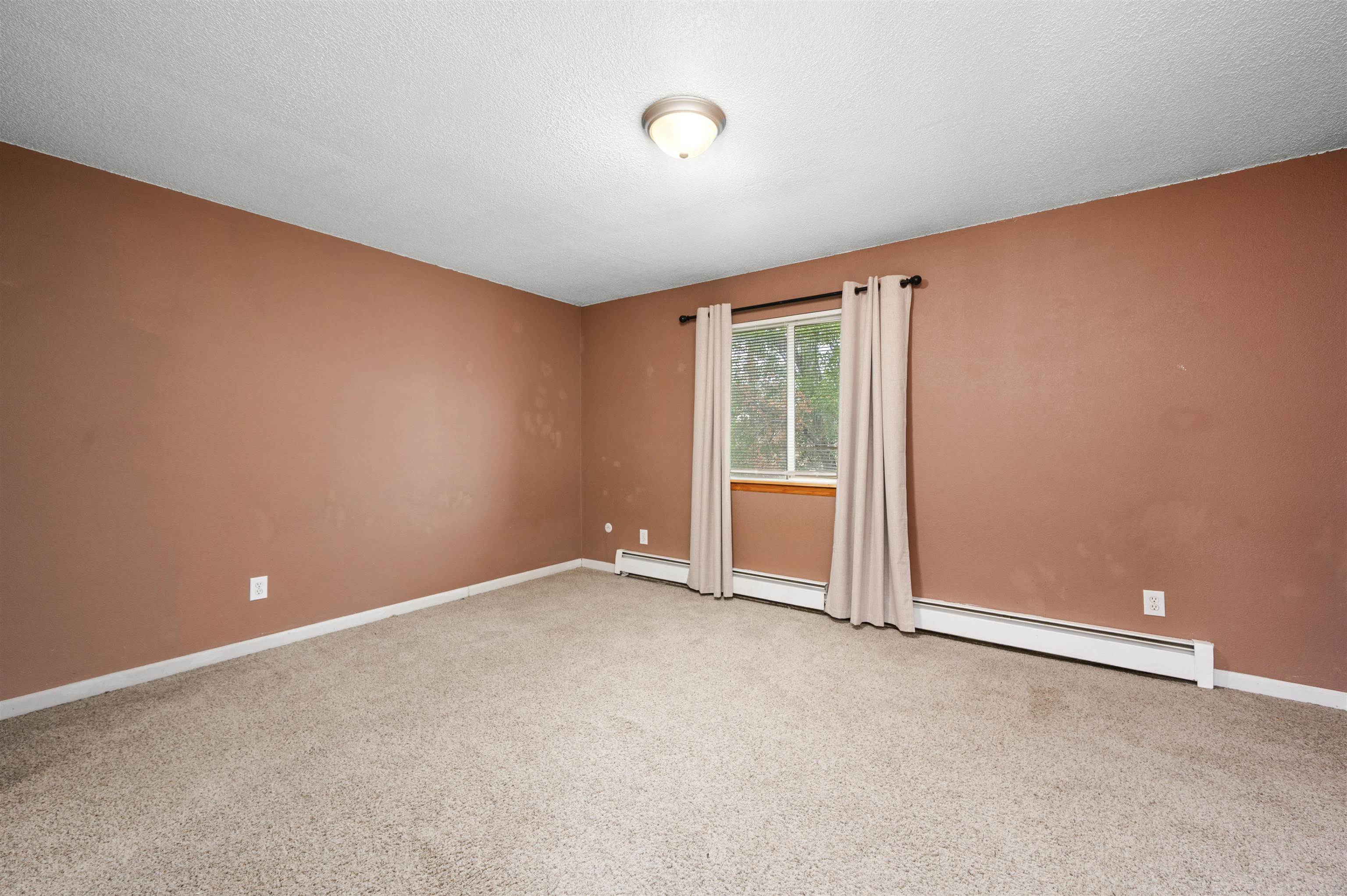 559 W Pabor Way Property Photo 14