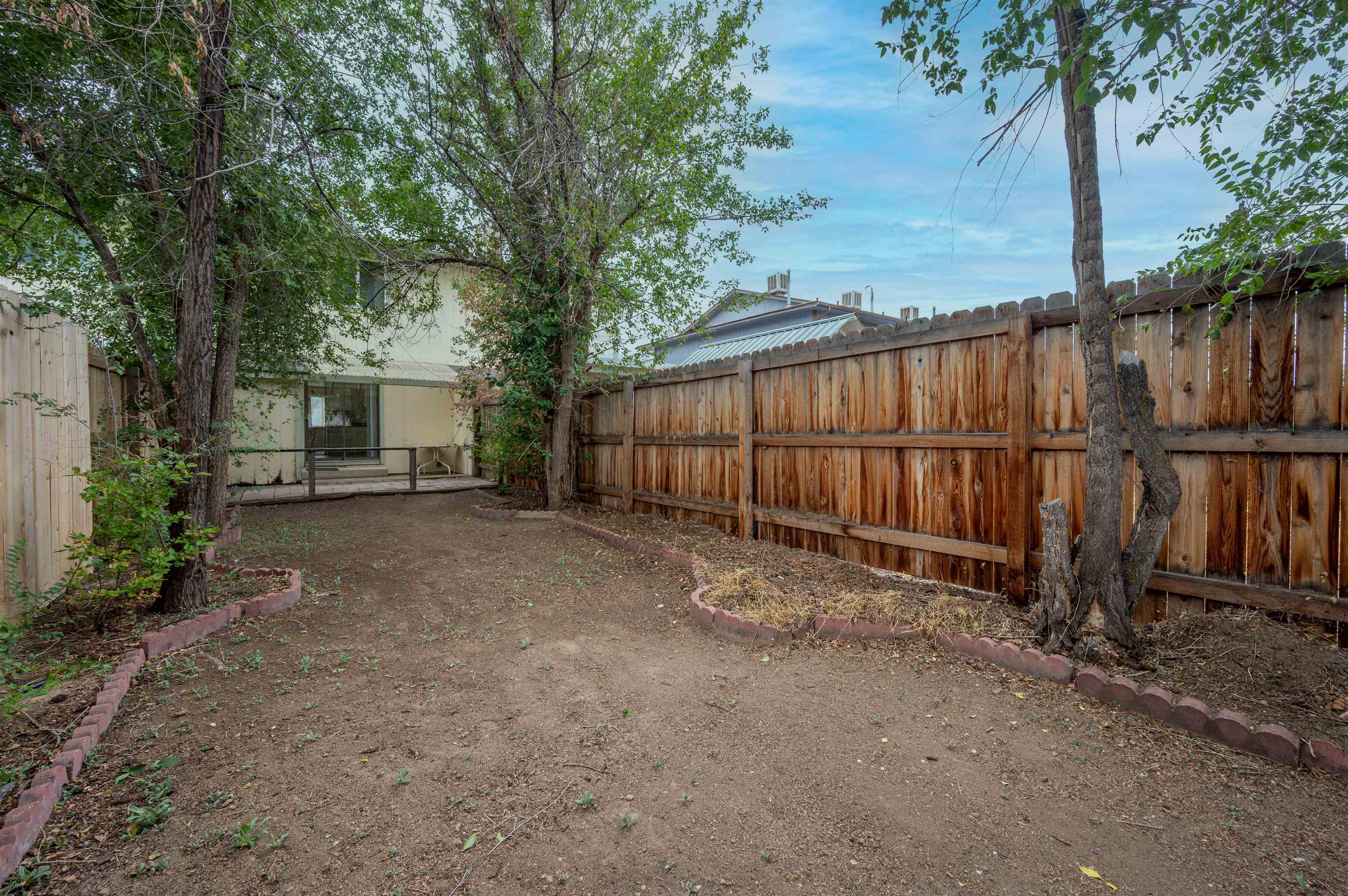 559 W Pabor Way Property Photo 18