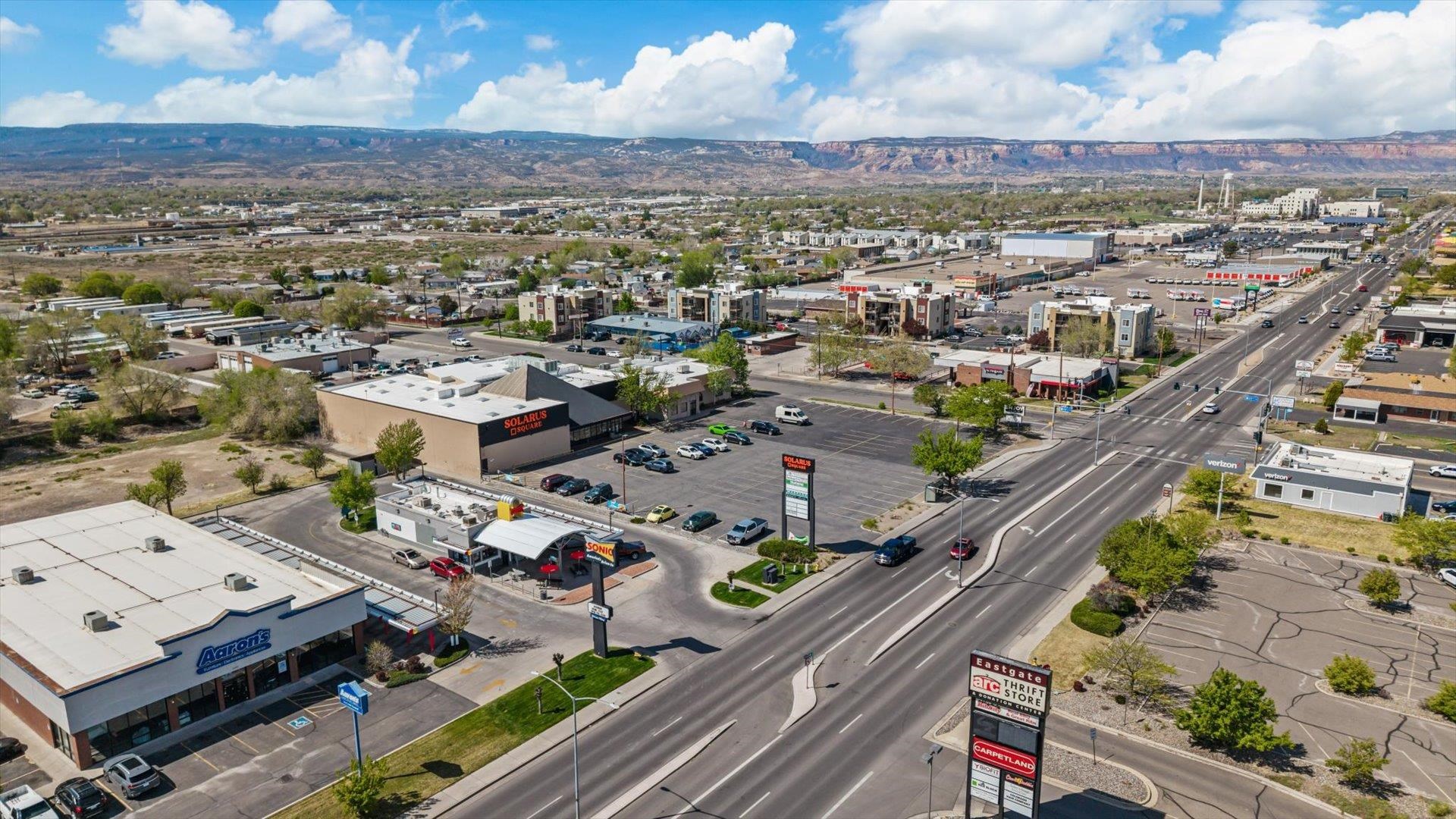2829 North Avenue Property Photo 6