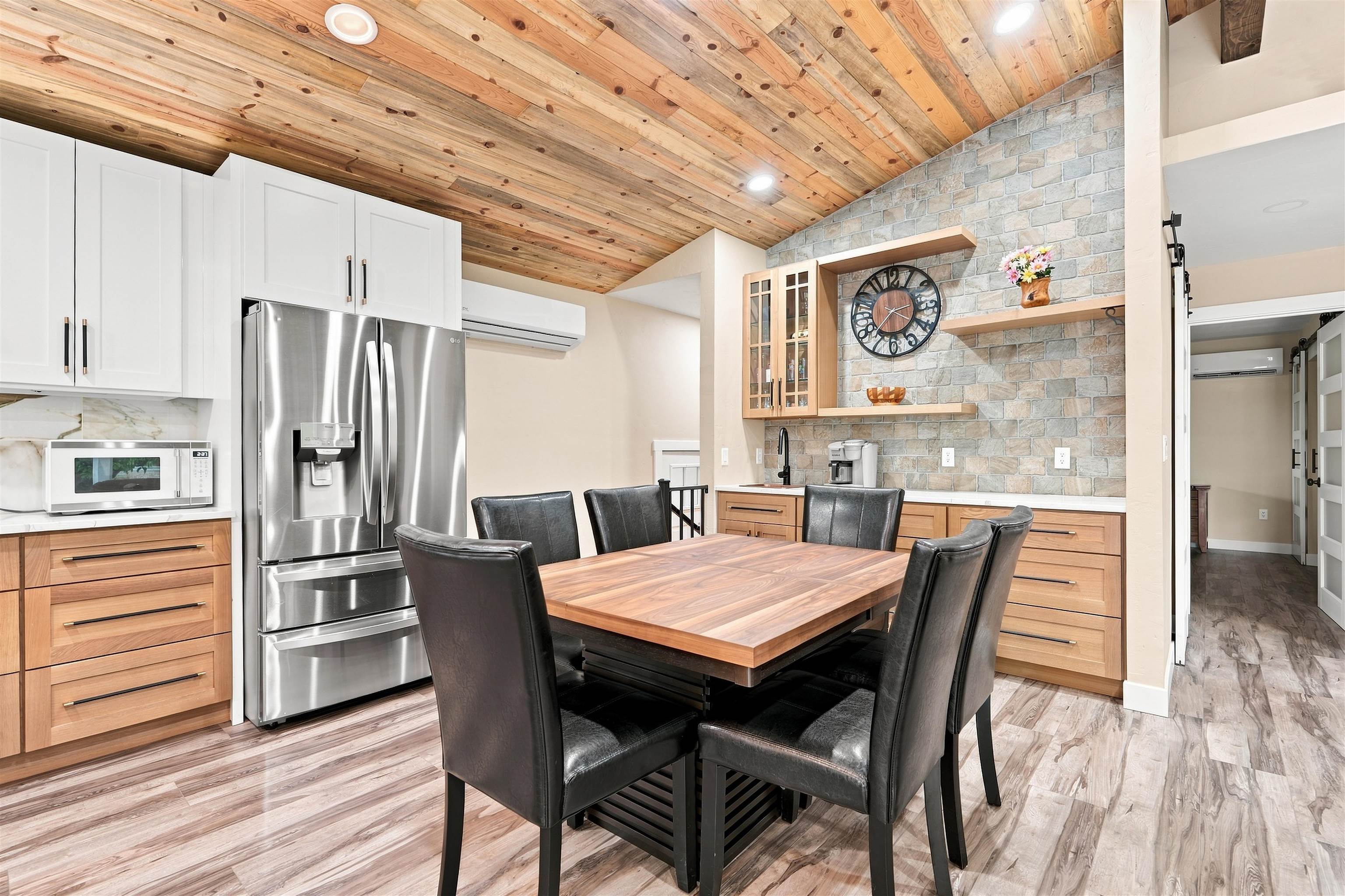 771 26 1/2 Road Property Photo 4