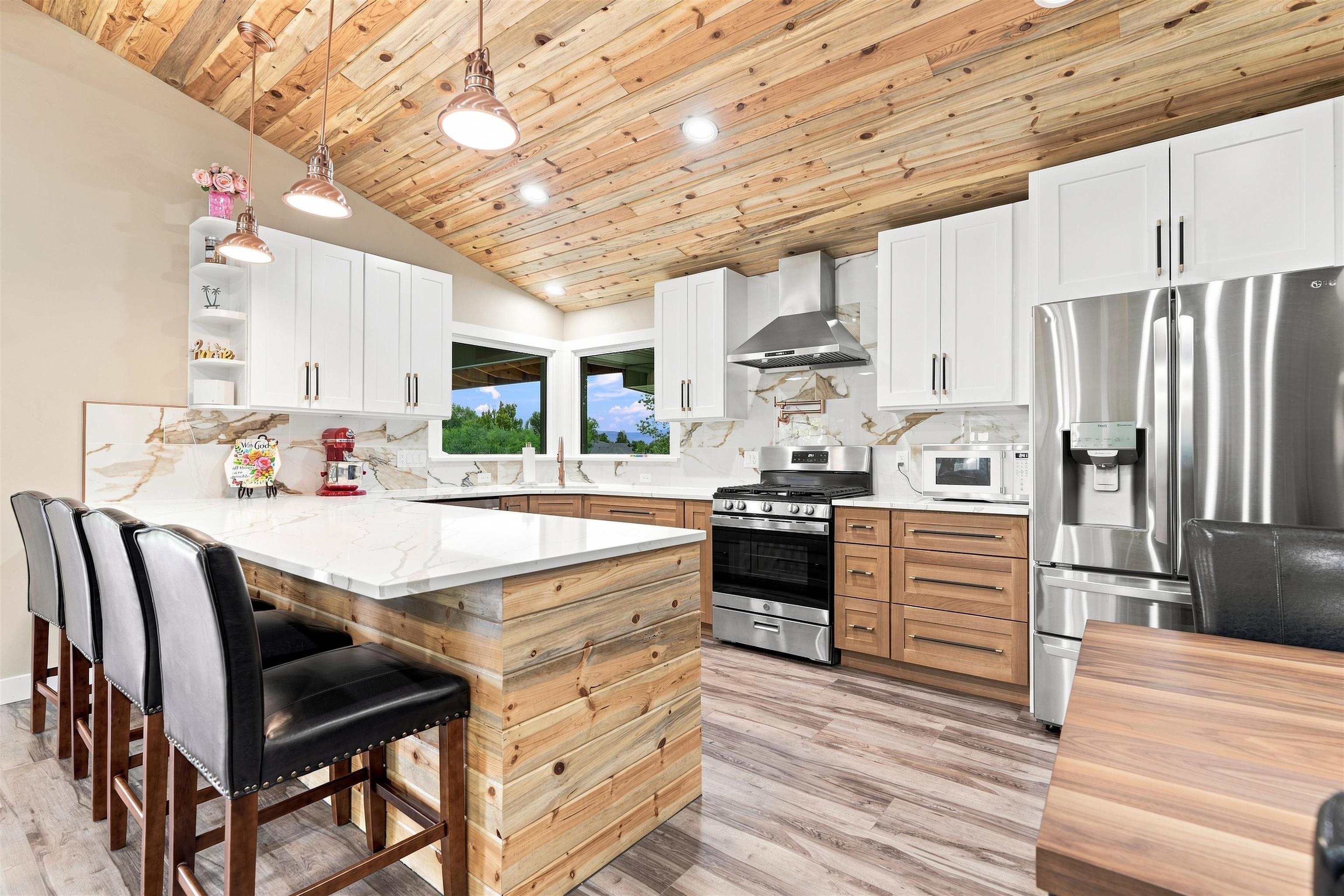 771 26 1/2 Road Property Photo 8