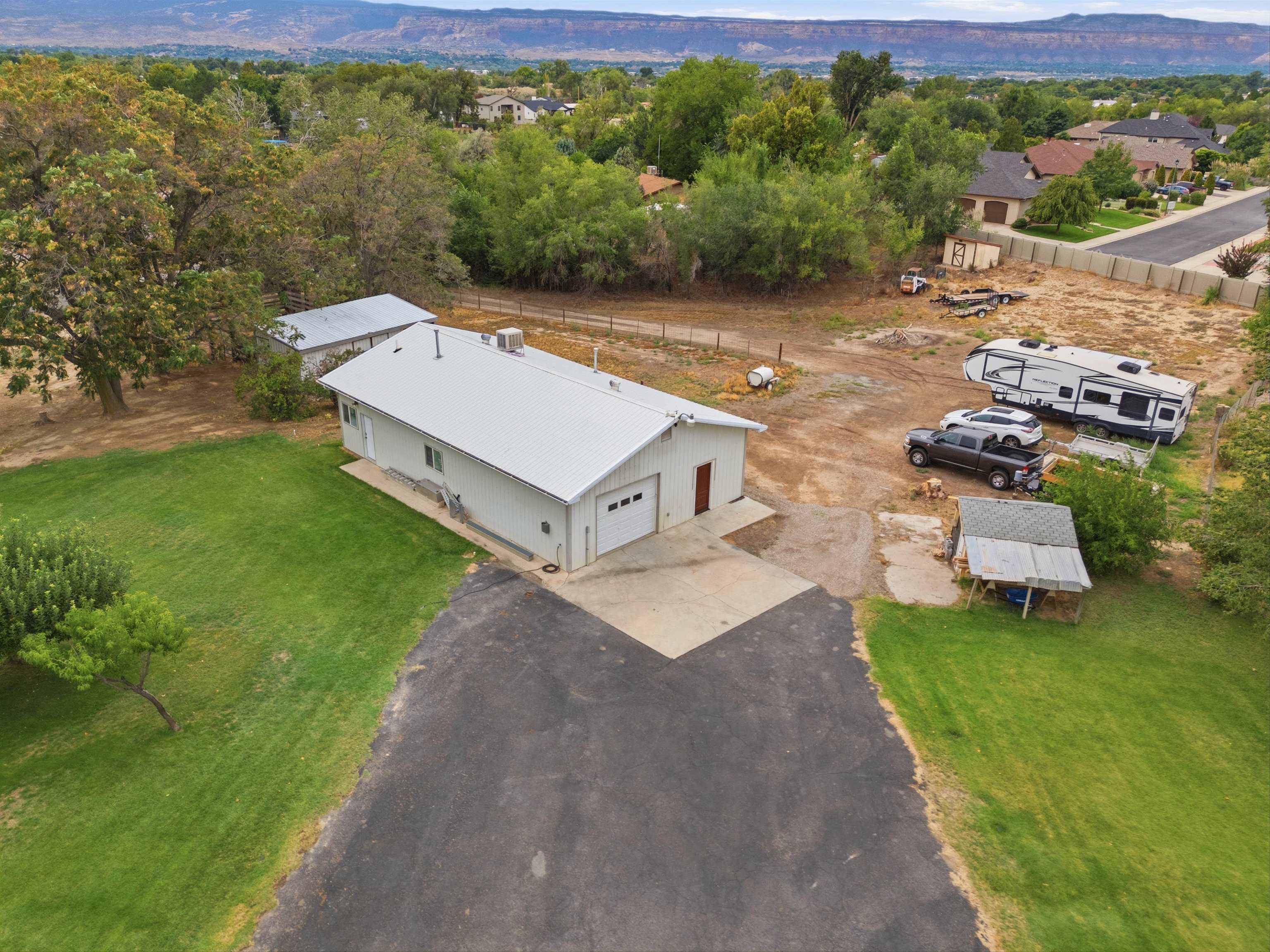 771 26 1/2 Road Property Photo 33