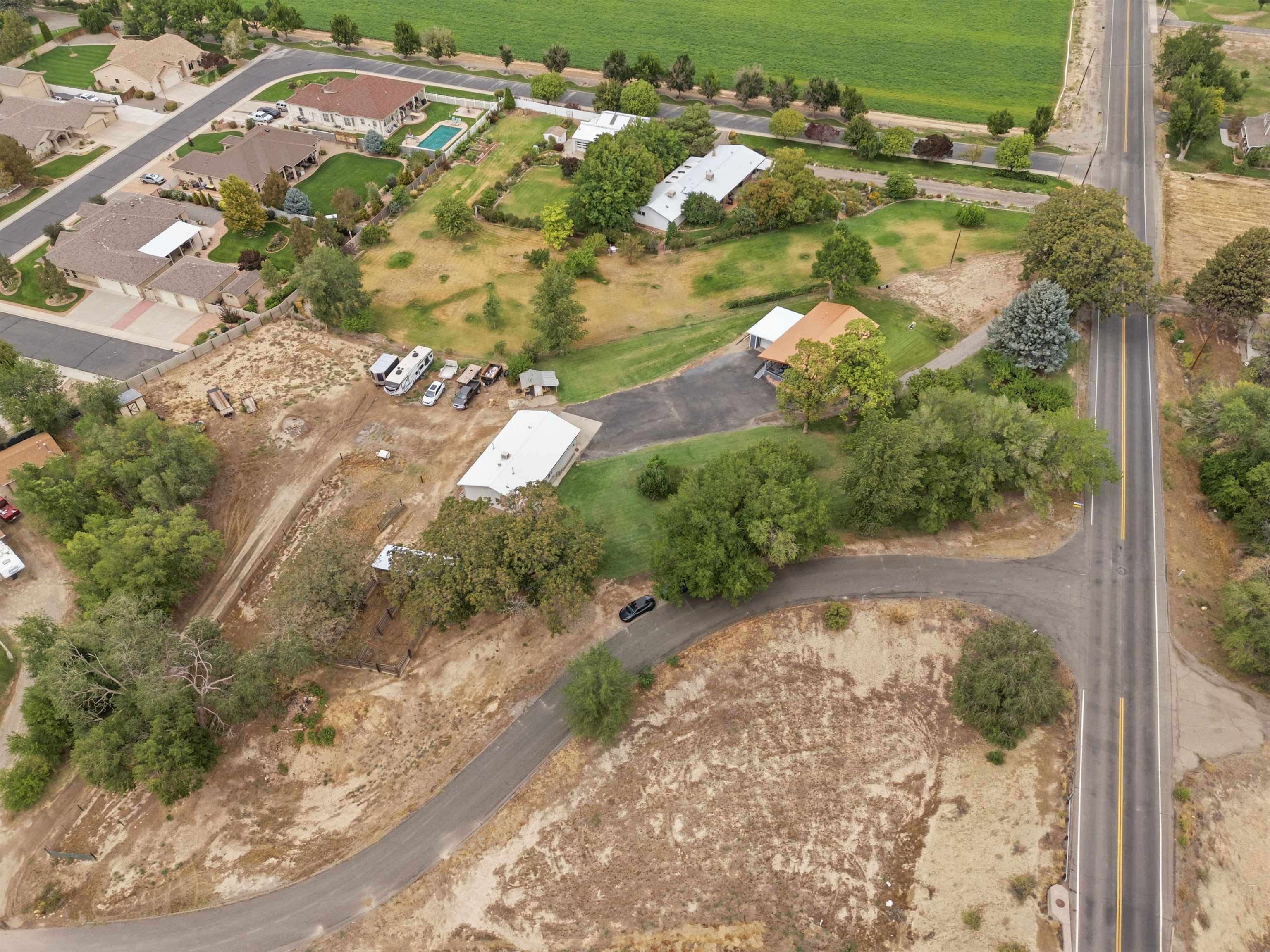 771 26 1/2 Road Property Photo 36