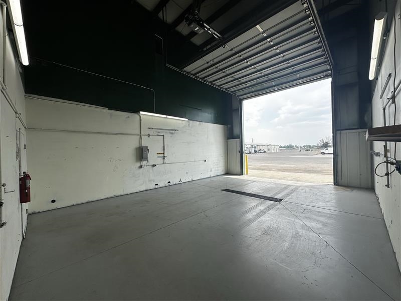 2948 I-70 Business Loop Property Photo 5