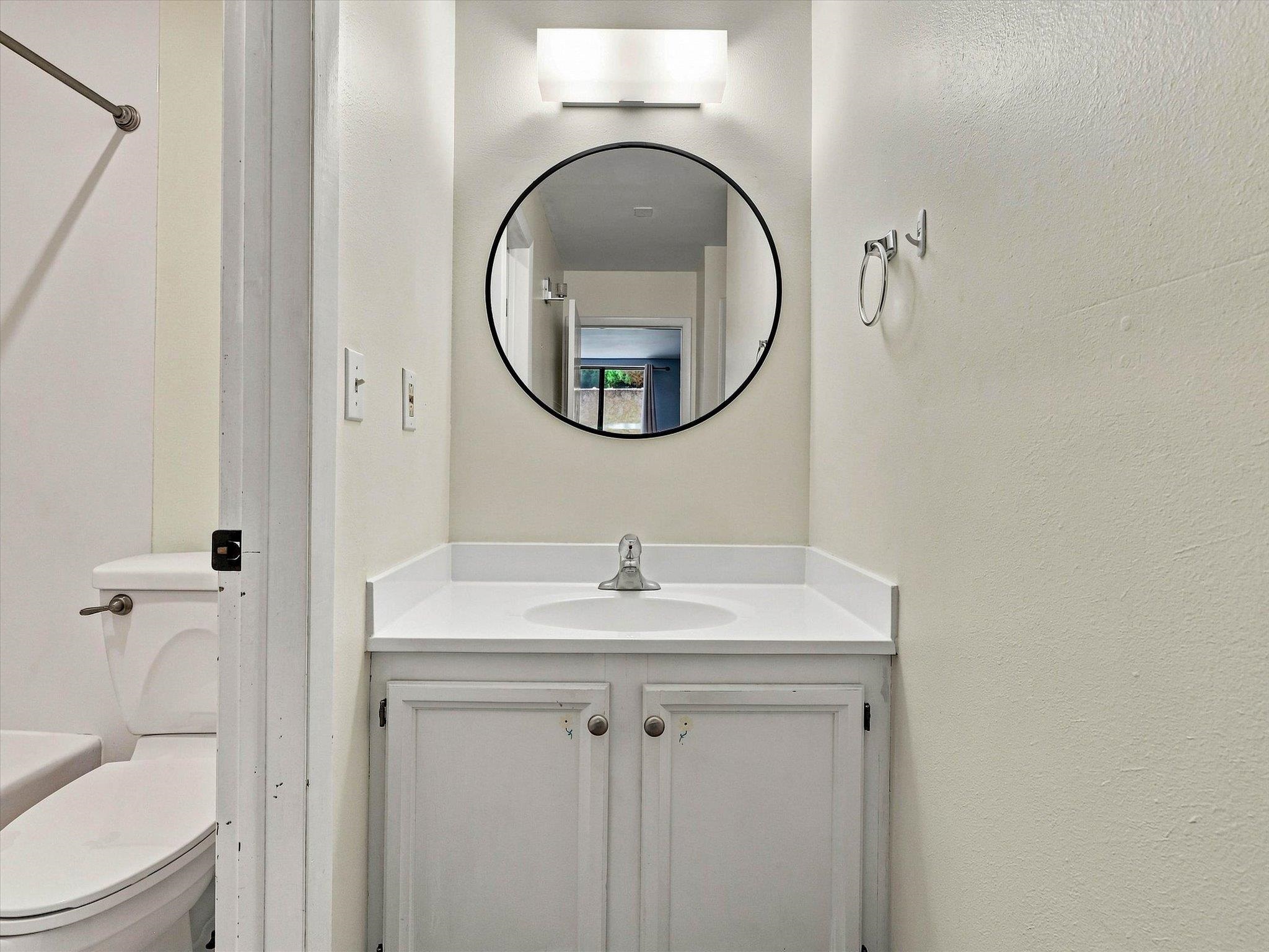 3231 Lakeside Drive Property Photo 11