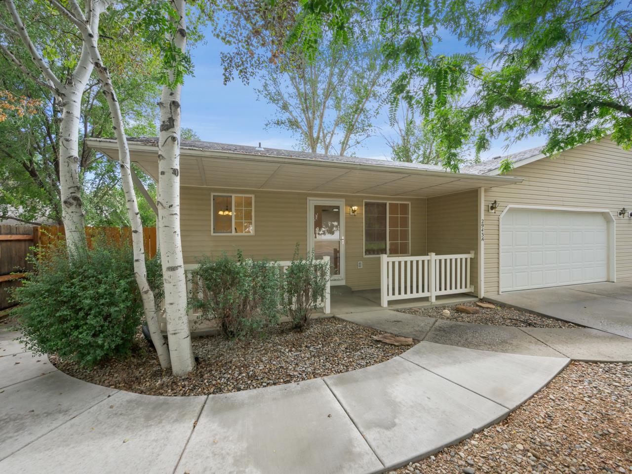 2943 S Palace Circle Property Photo 21