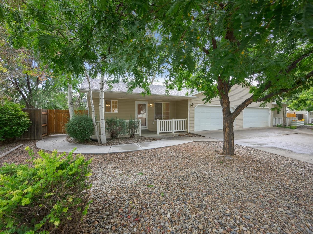 2943 S Palace Circle Property Photo 22