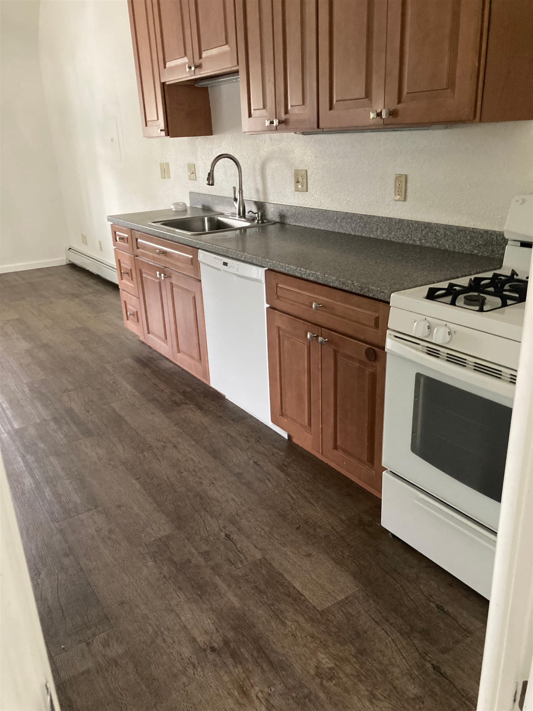 210 Nw 5th Street Property Photo 8