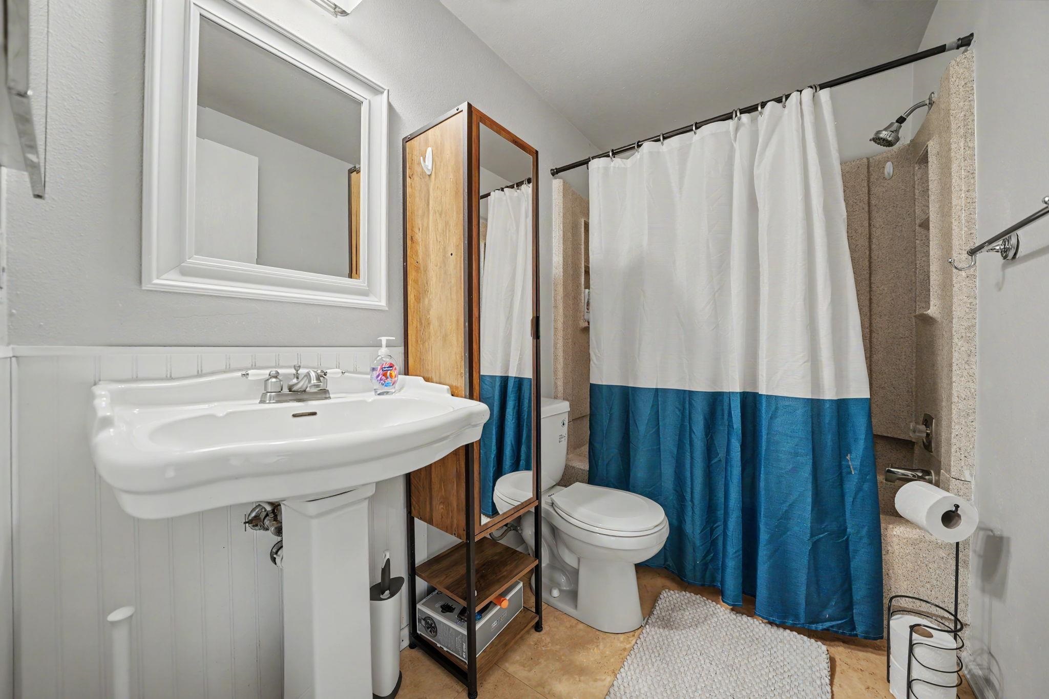 523 28 1/4 Road Property Photo 7