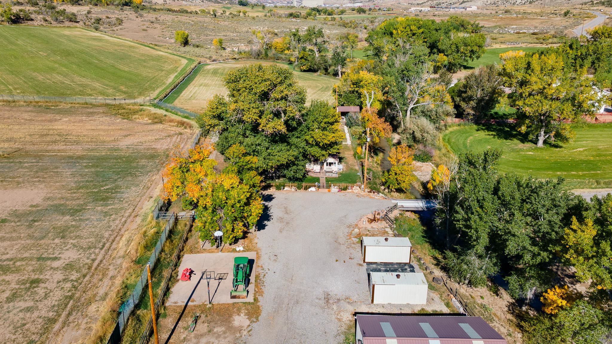 929 Cr 215 Parachute Property Photo 3
