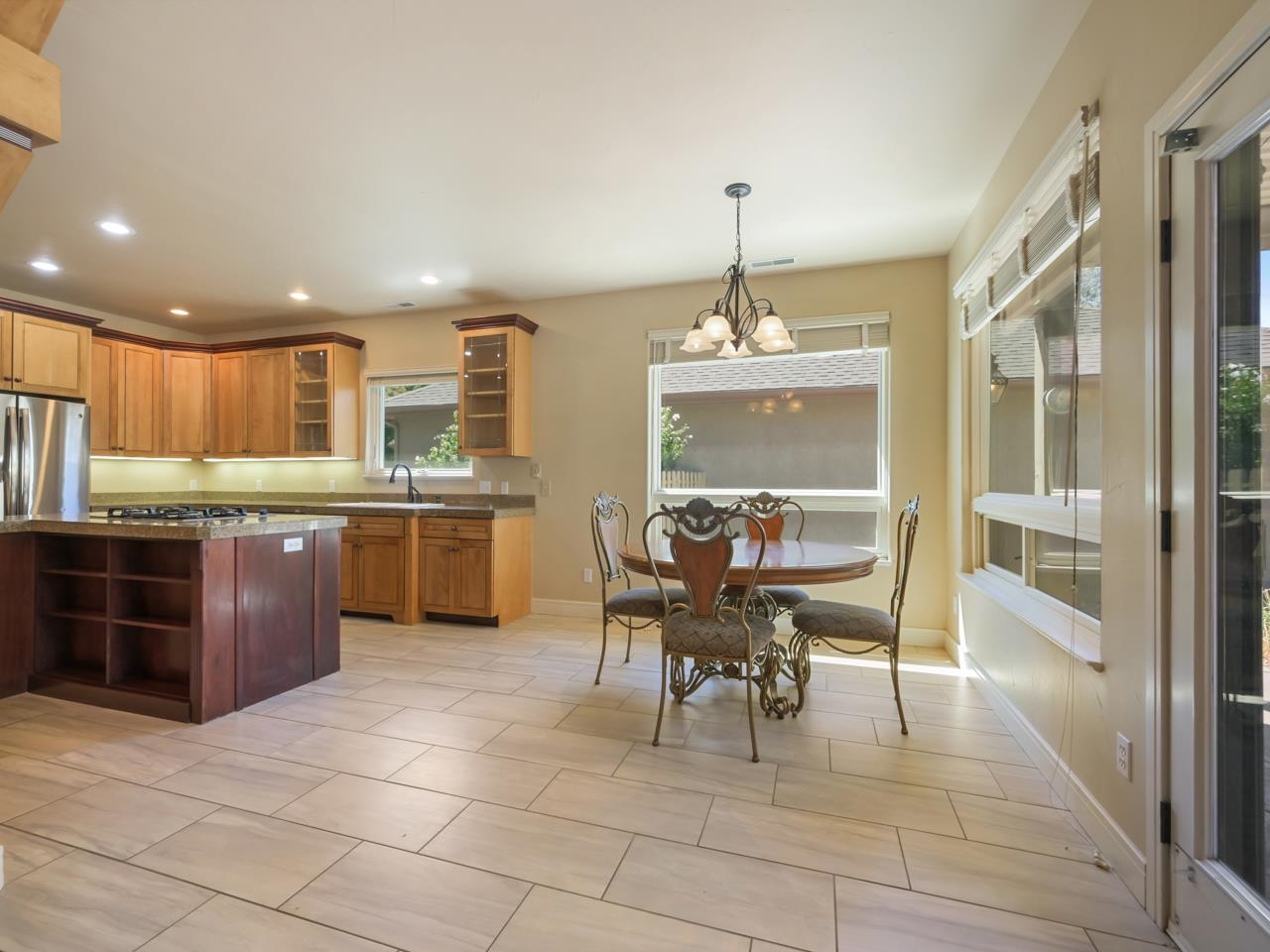 2254 Sparrow Court Property Photo 10