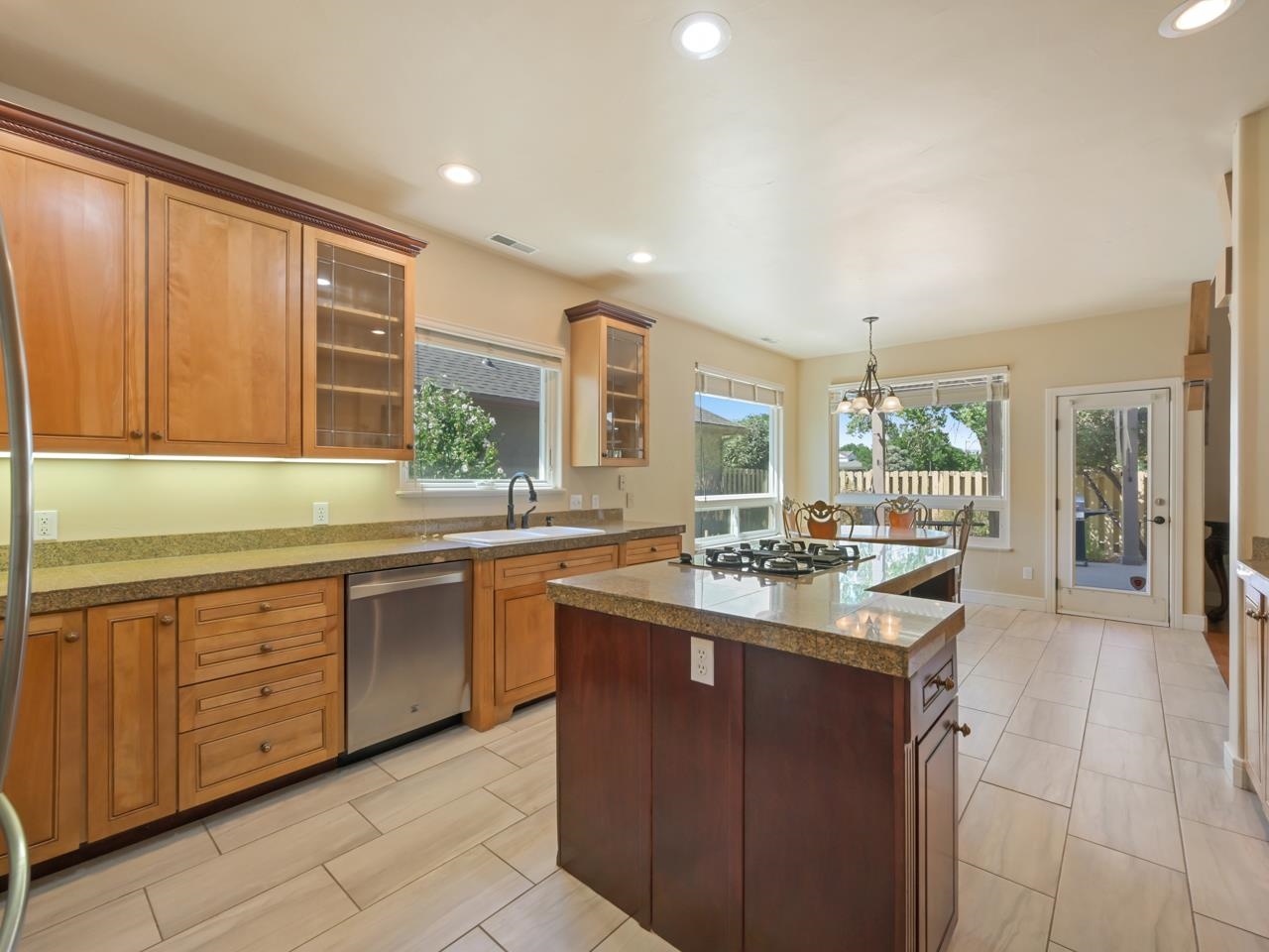 2254 Sparrow Court Property Photo 13