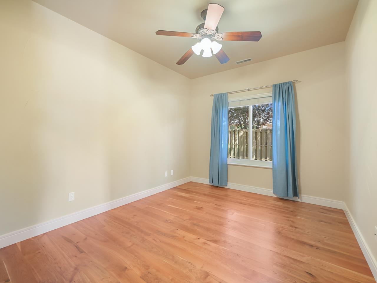 2254 Sparrow Court Property Photo 28