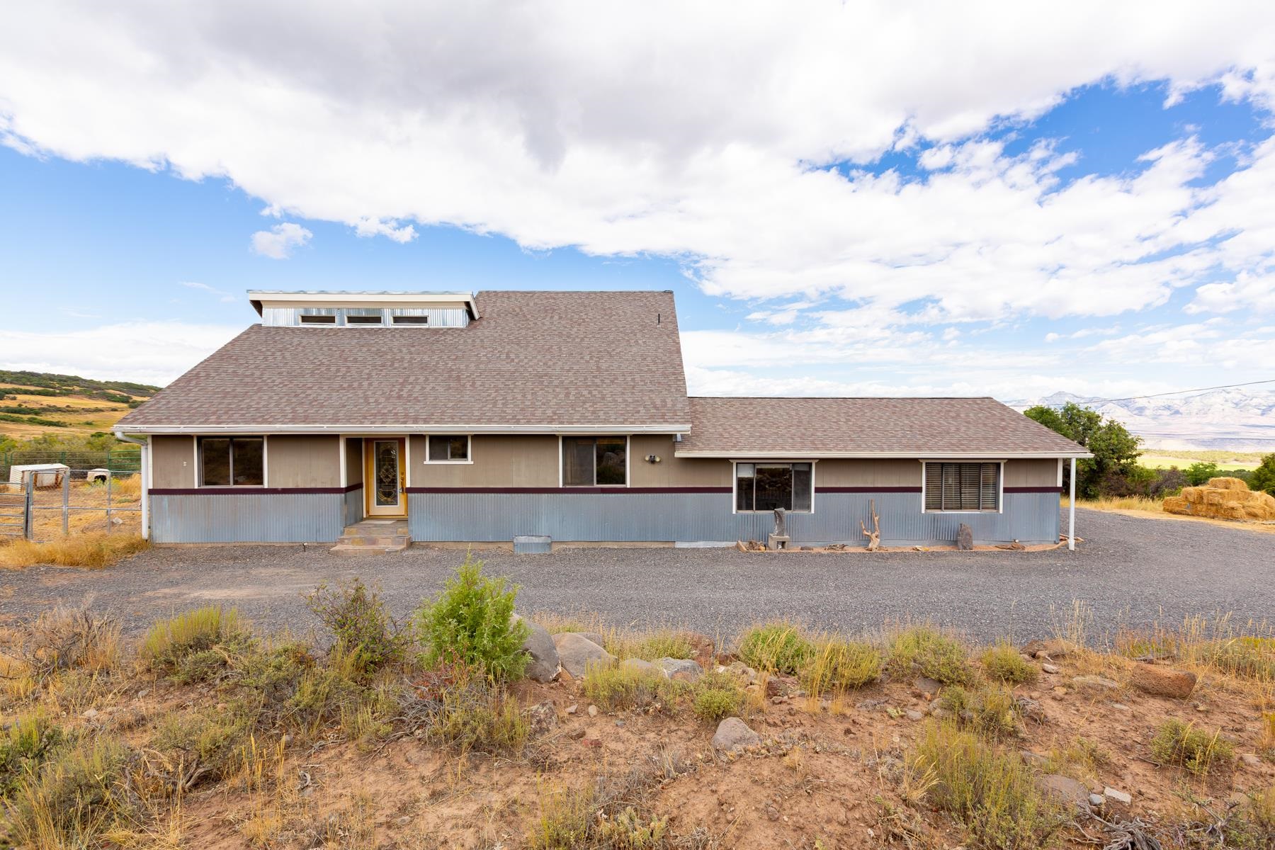 9121 54 Road Property Photo 3