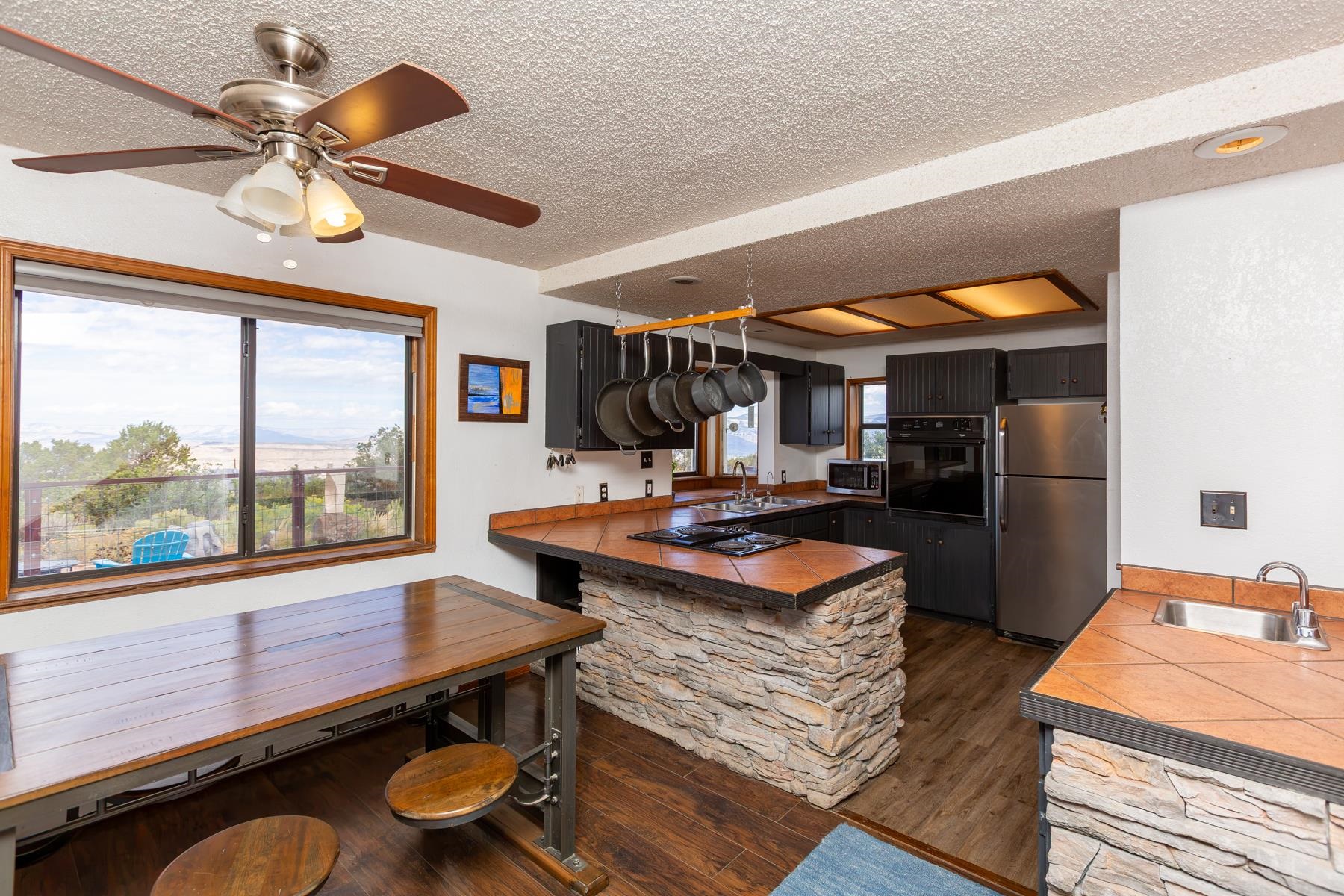 9121 54 Road Property Photo 12