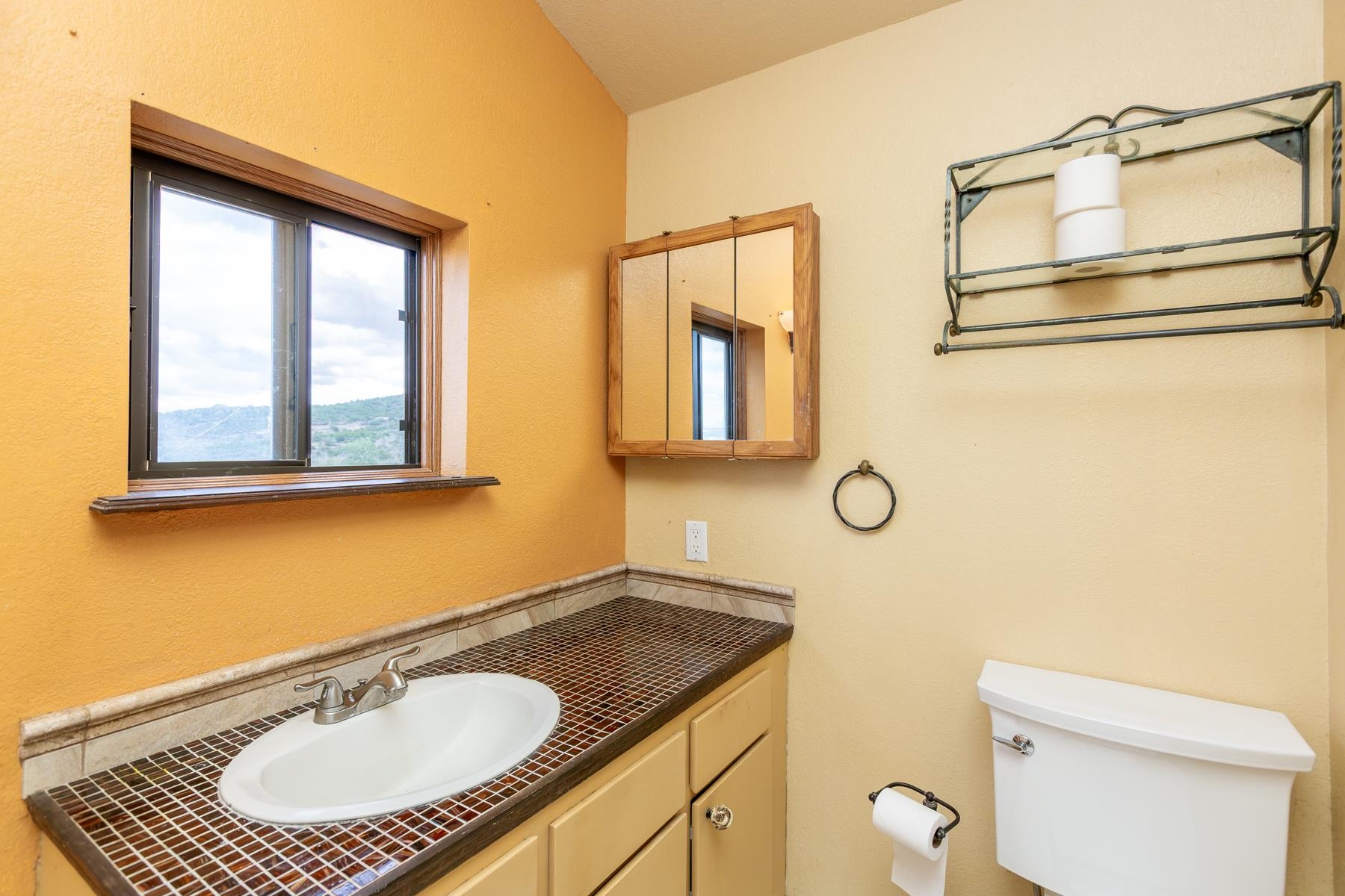 9121 54 Road Property Photo 17
