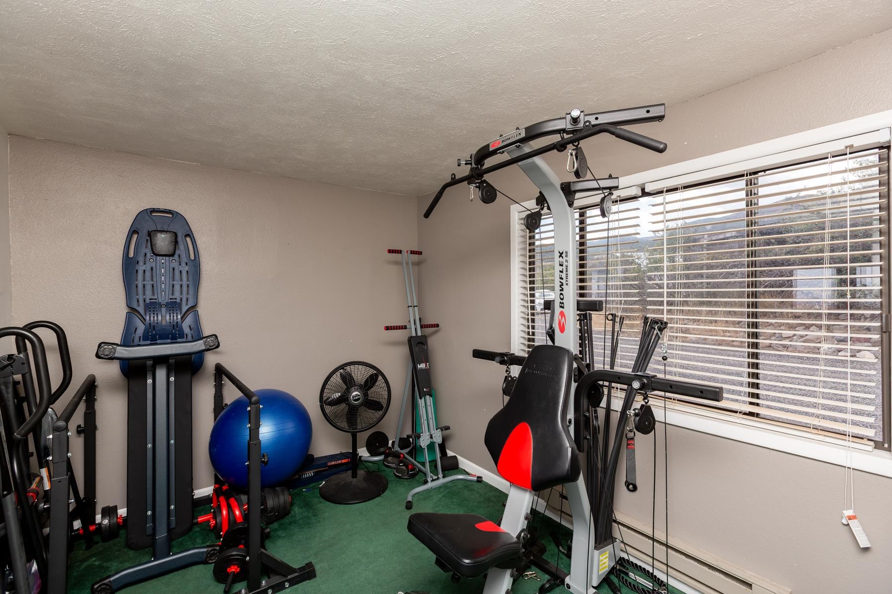 9121 54 Road Property Photo 24