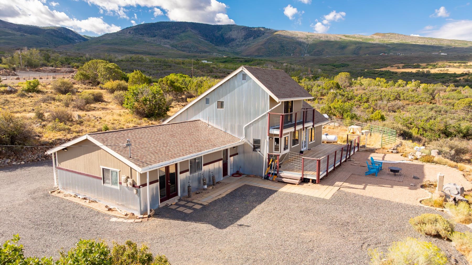 9121 54 Road Property Photo 38