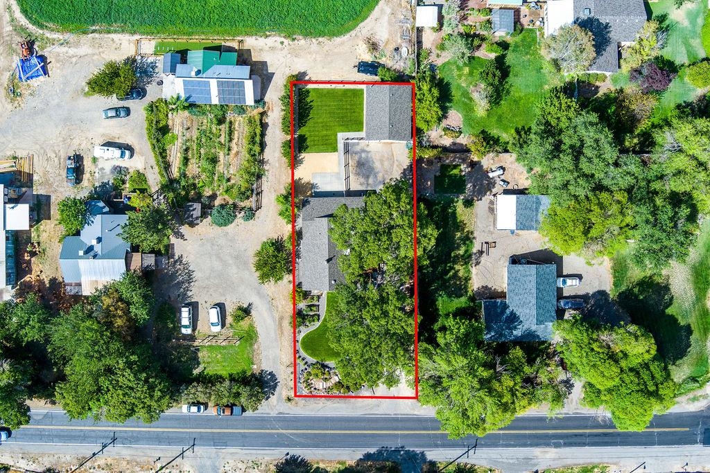 3628 G Road Property Photo 10