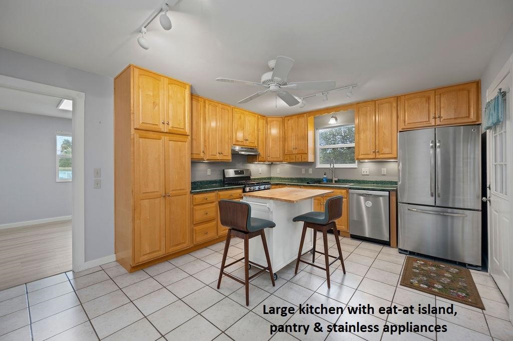 3628 G Road Property Photo 11