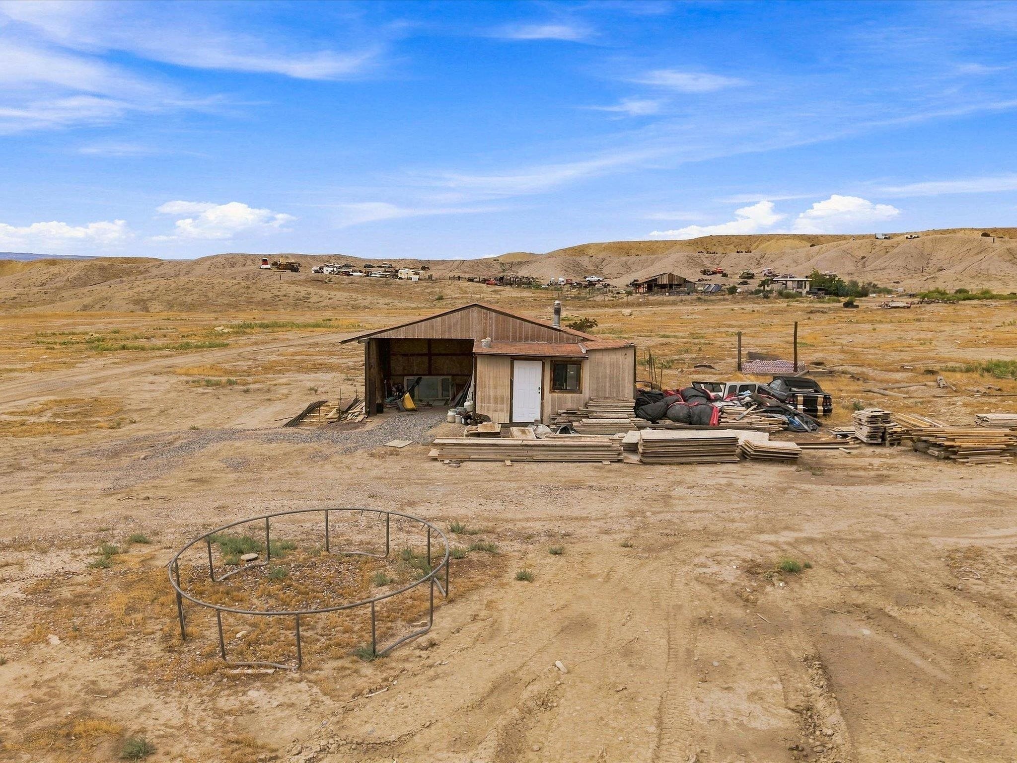 827 33 Road Property Photo 5