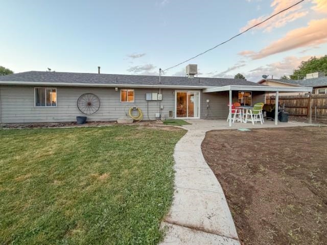 1032 E Grand Avenue Property Photo 22