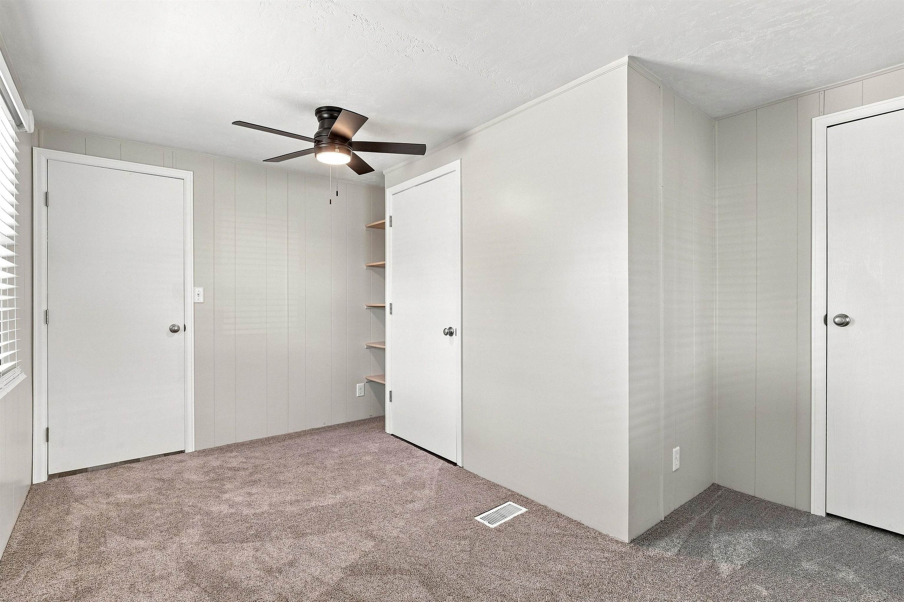 598 E Conestoga Circle Property Photo 22