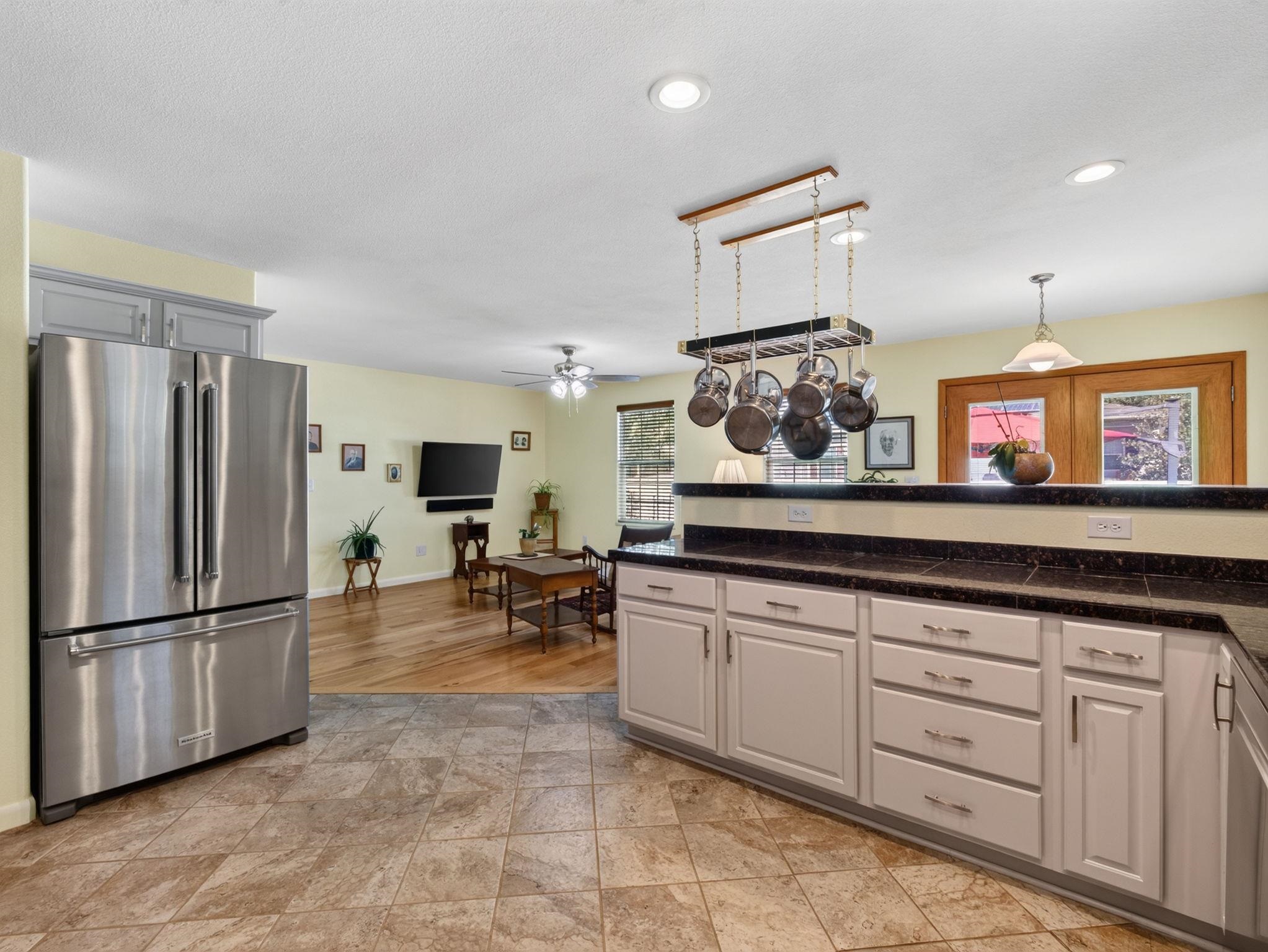 122 Heatherly Lane Property Photo 11