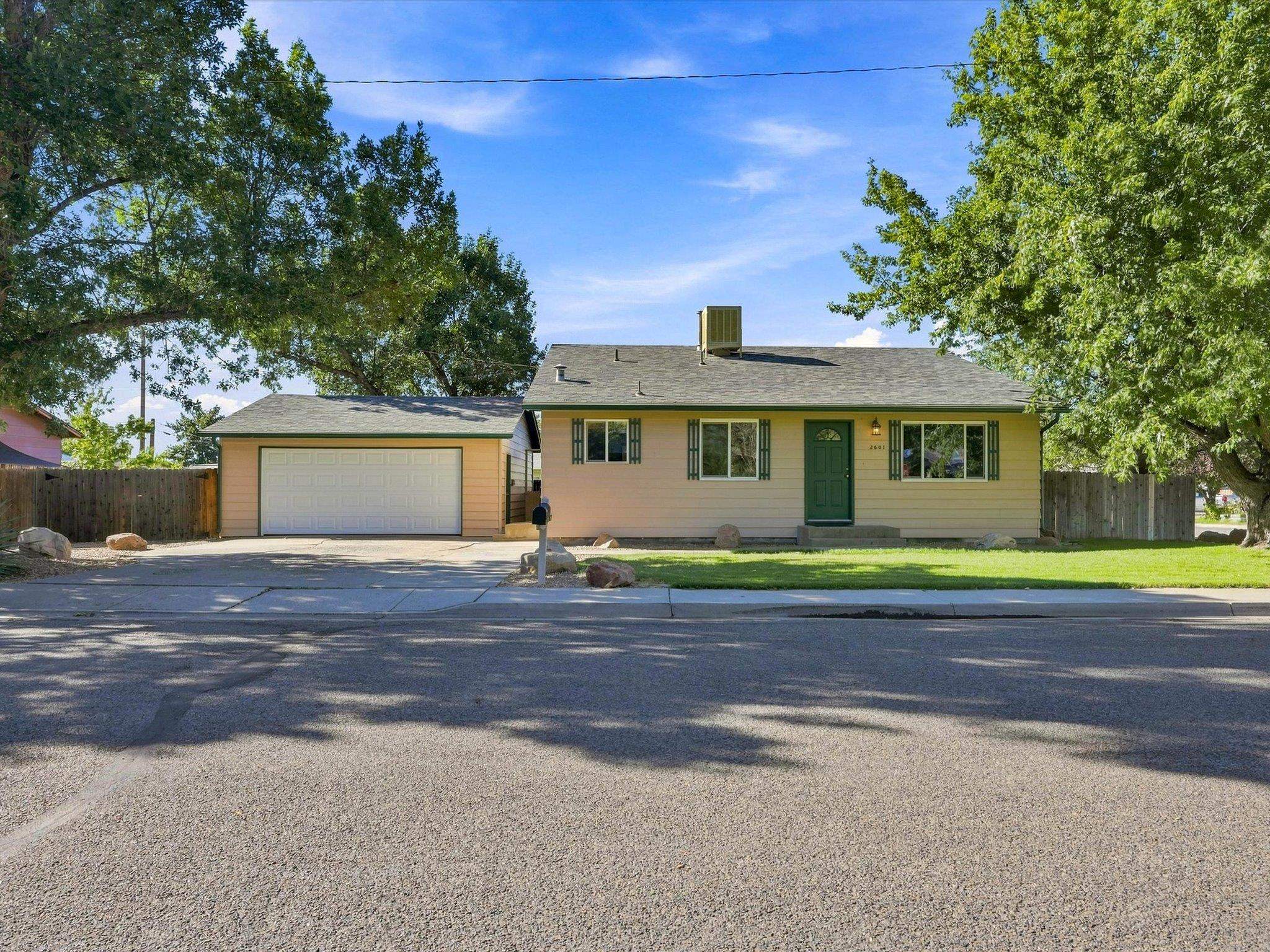 2601 Bookcliff Avenue Property Photo 1