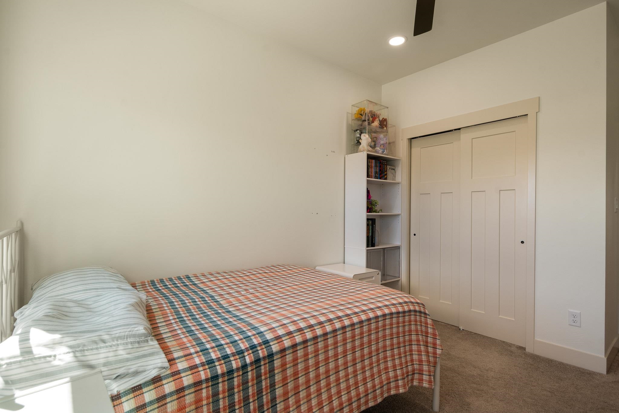 676 Sunset Valley Street Property Photo 18